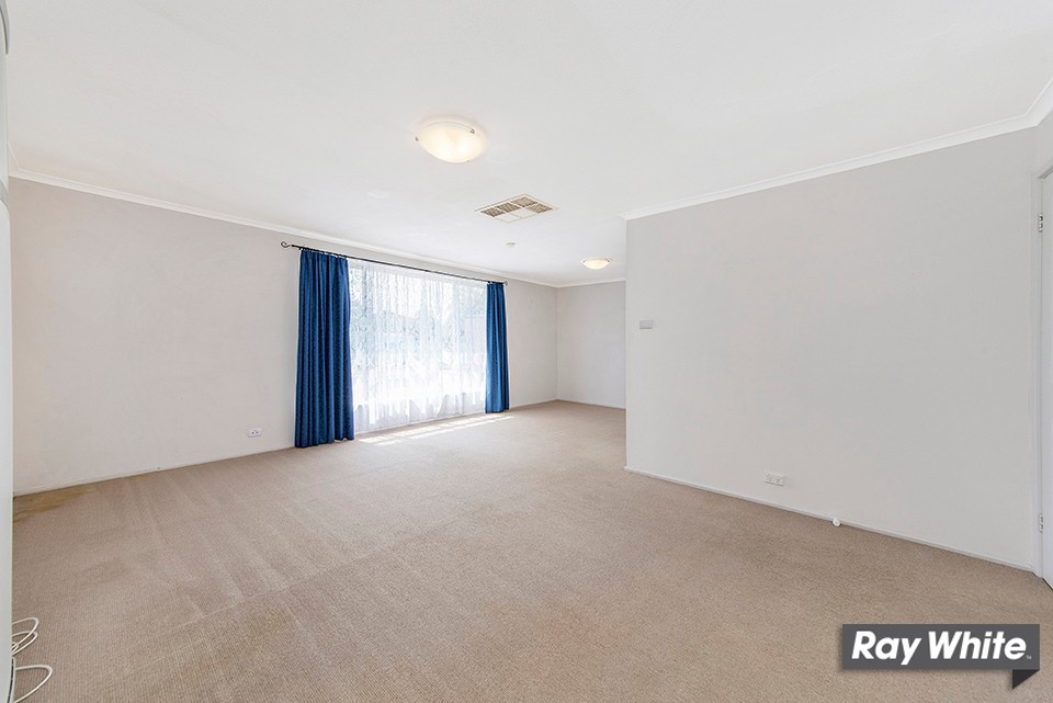 4 Forsyth Place, Charnwood, ACT 2615