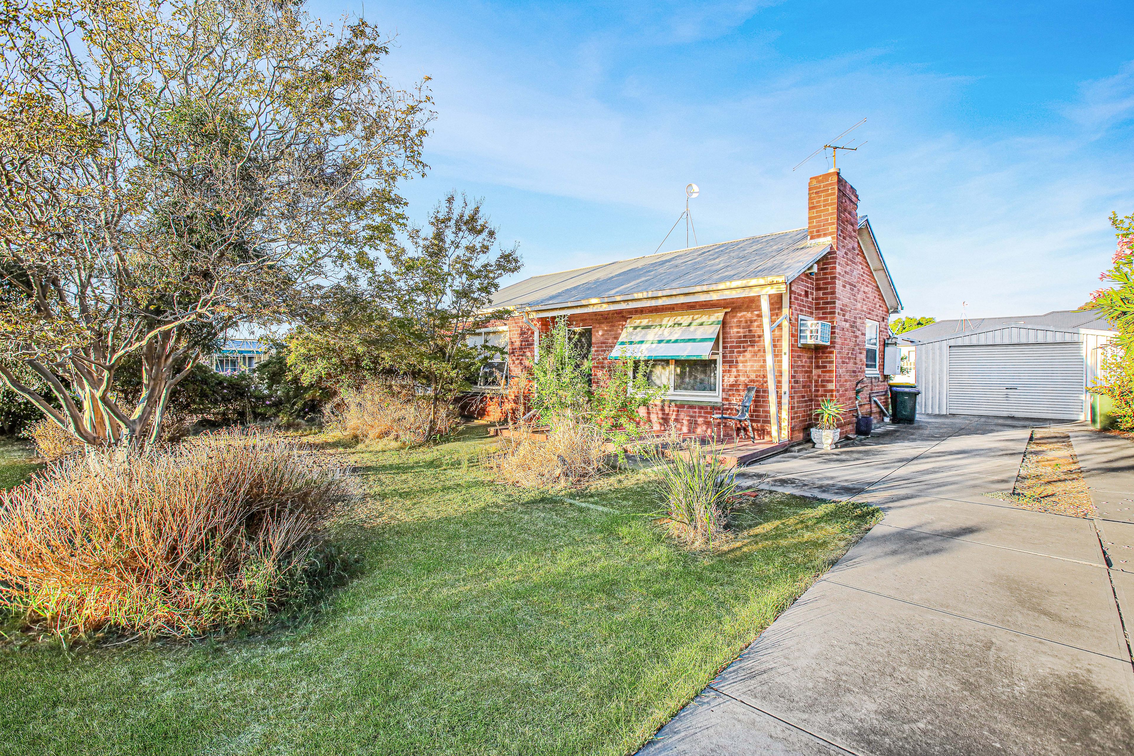 27 Barker Avenue, Findon, SA 5023