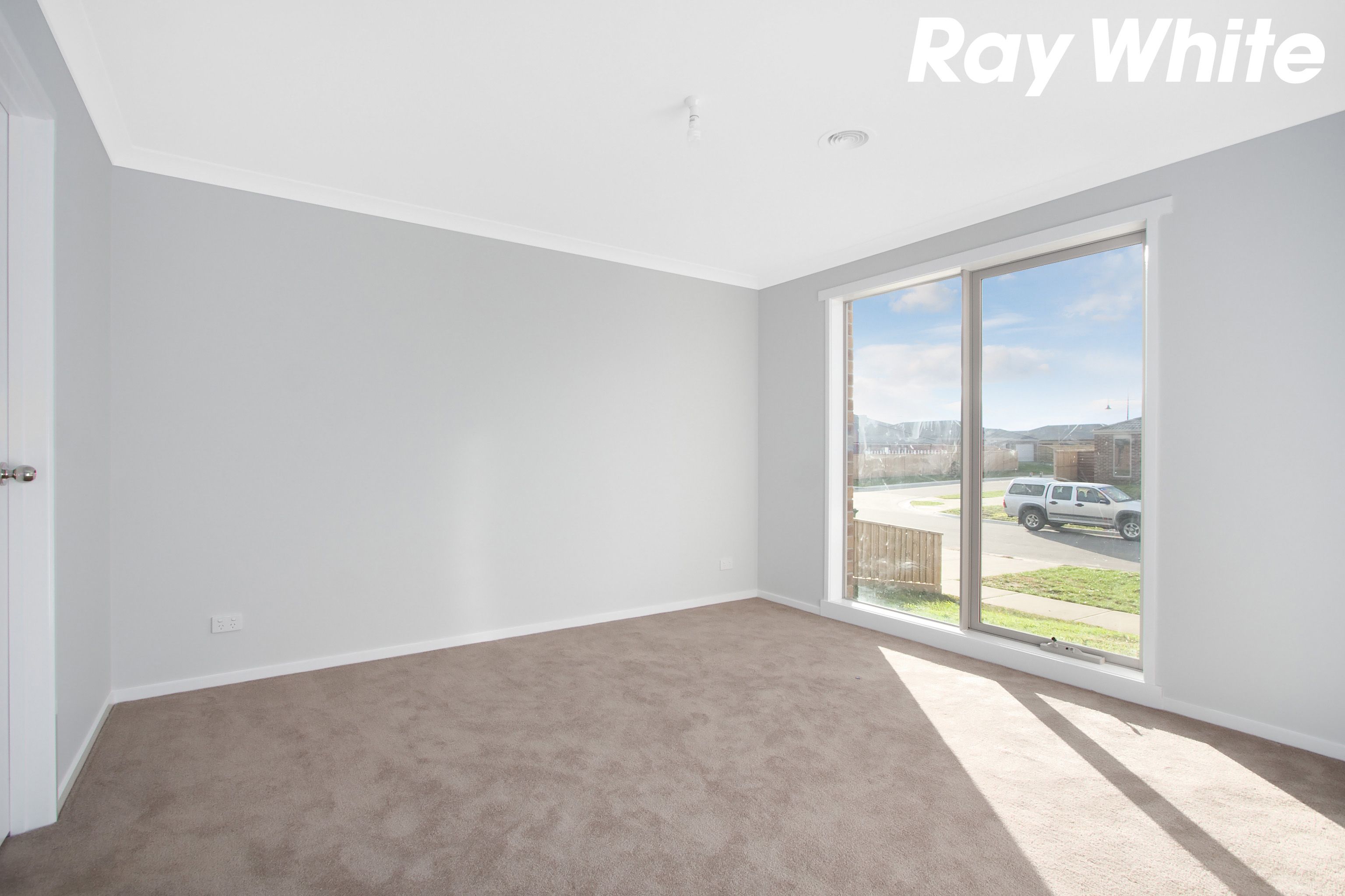 68 Greendale Boulevard, Pakenham, VIC 3810