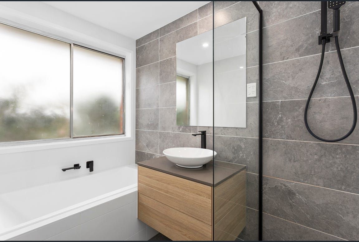 11 Terrigal Drive — photo 8 of 10