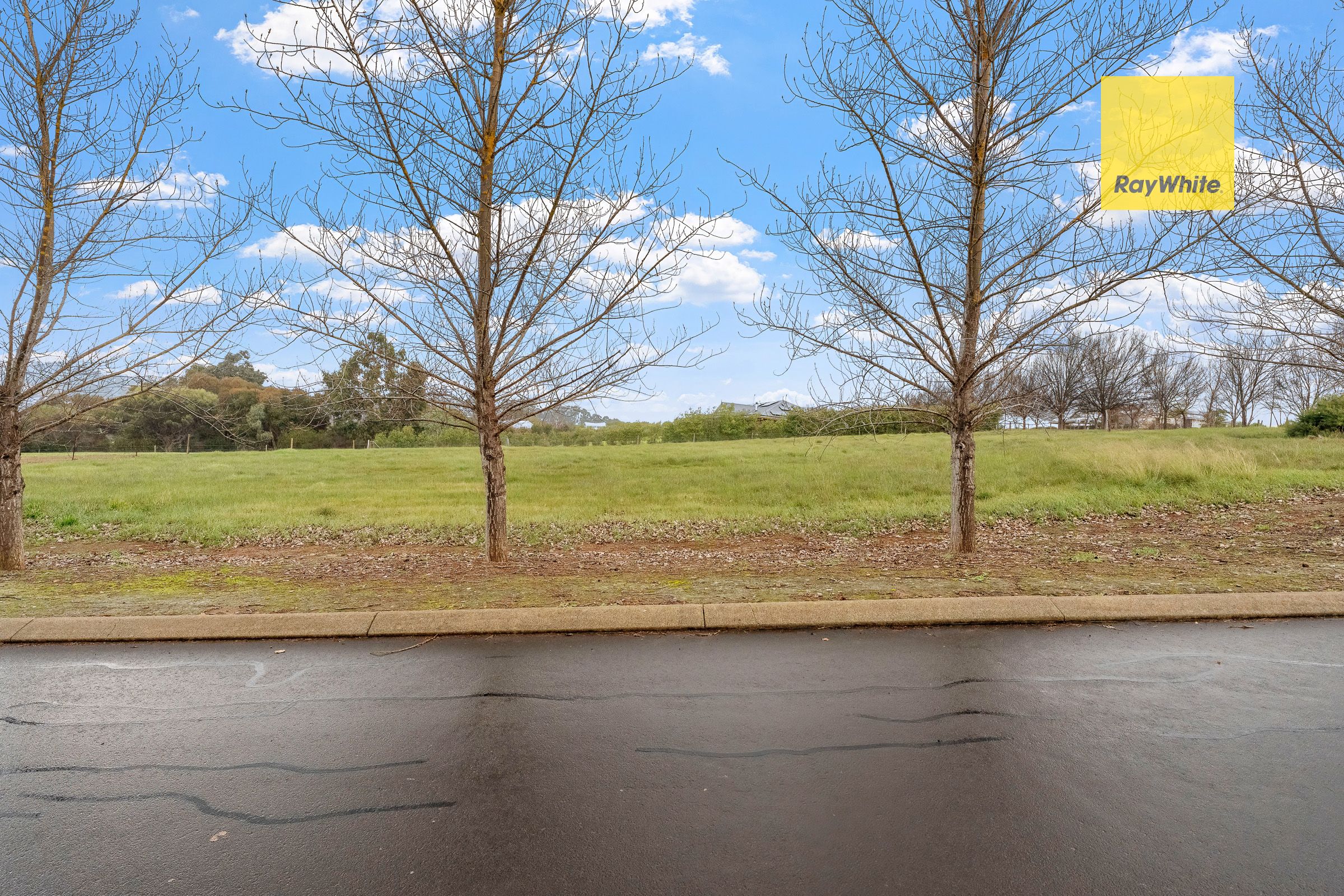 9 Robinia Way, Kangaroo Gully, WA 6255