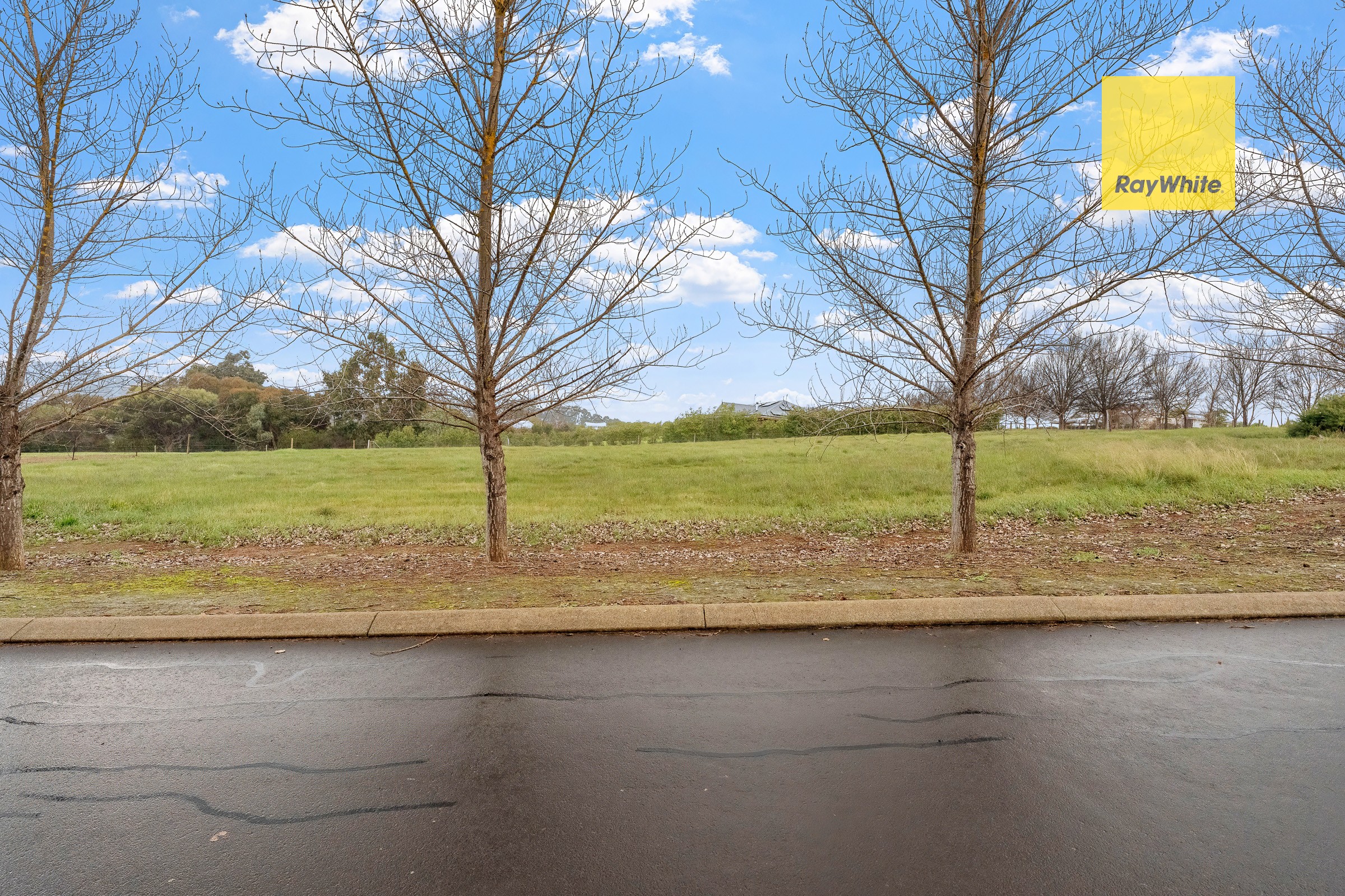 9 Robinia Way, Kangaroo Gully, WA 6255