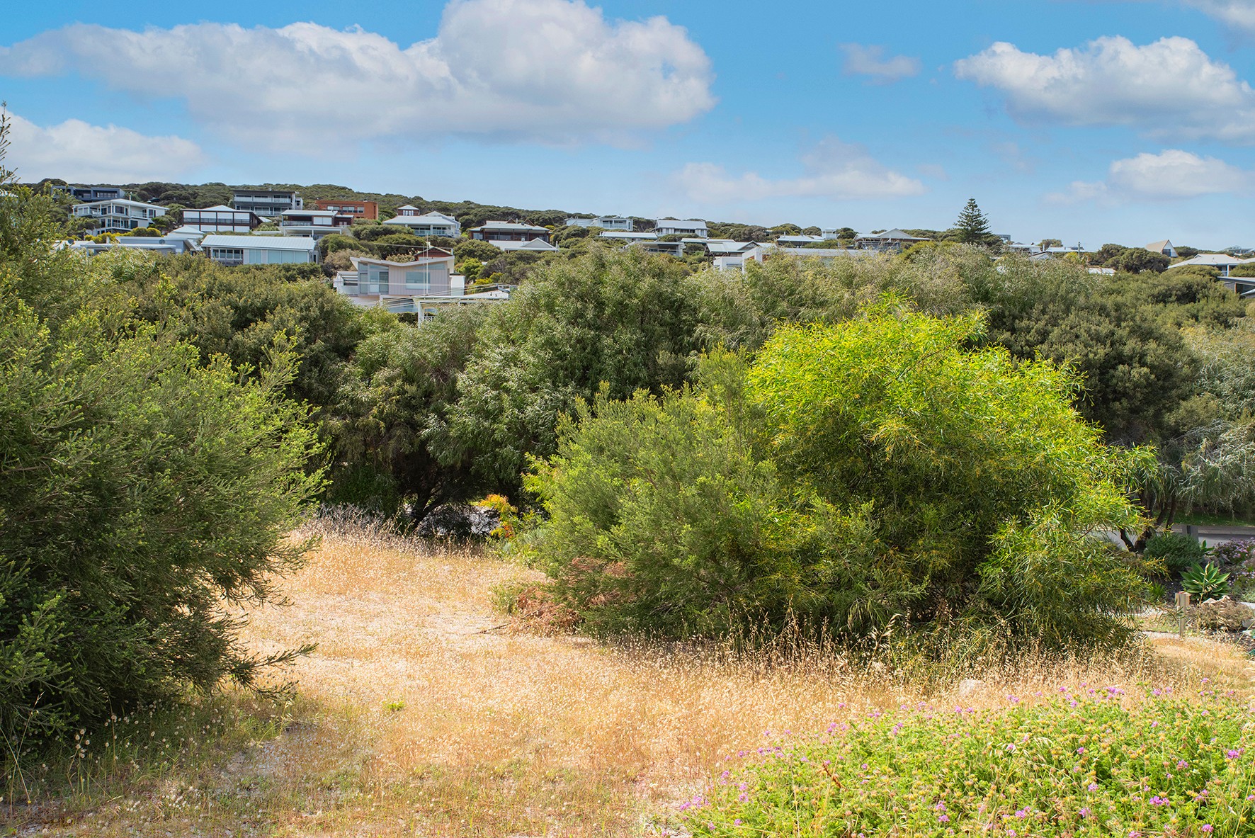 18/6 Dawson Drive, Yallingup, WA 6282