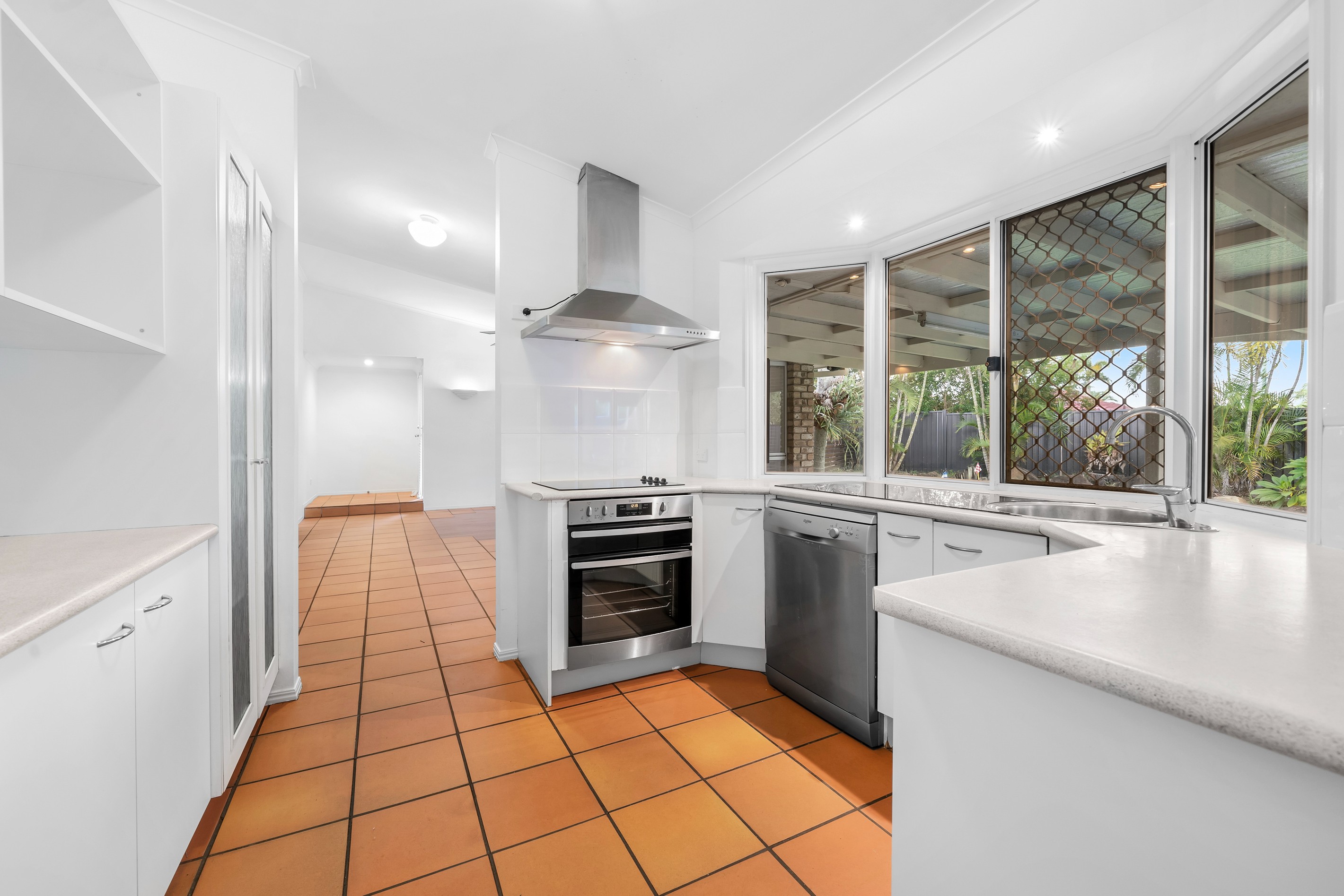 4 Frankenia Court, Regents Park, QLD 4118