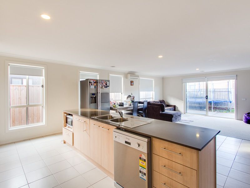 40 Sinclair Crescent, Tarneit, VIC 3029