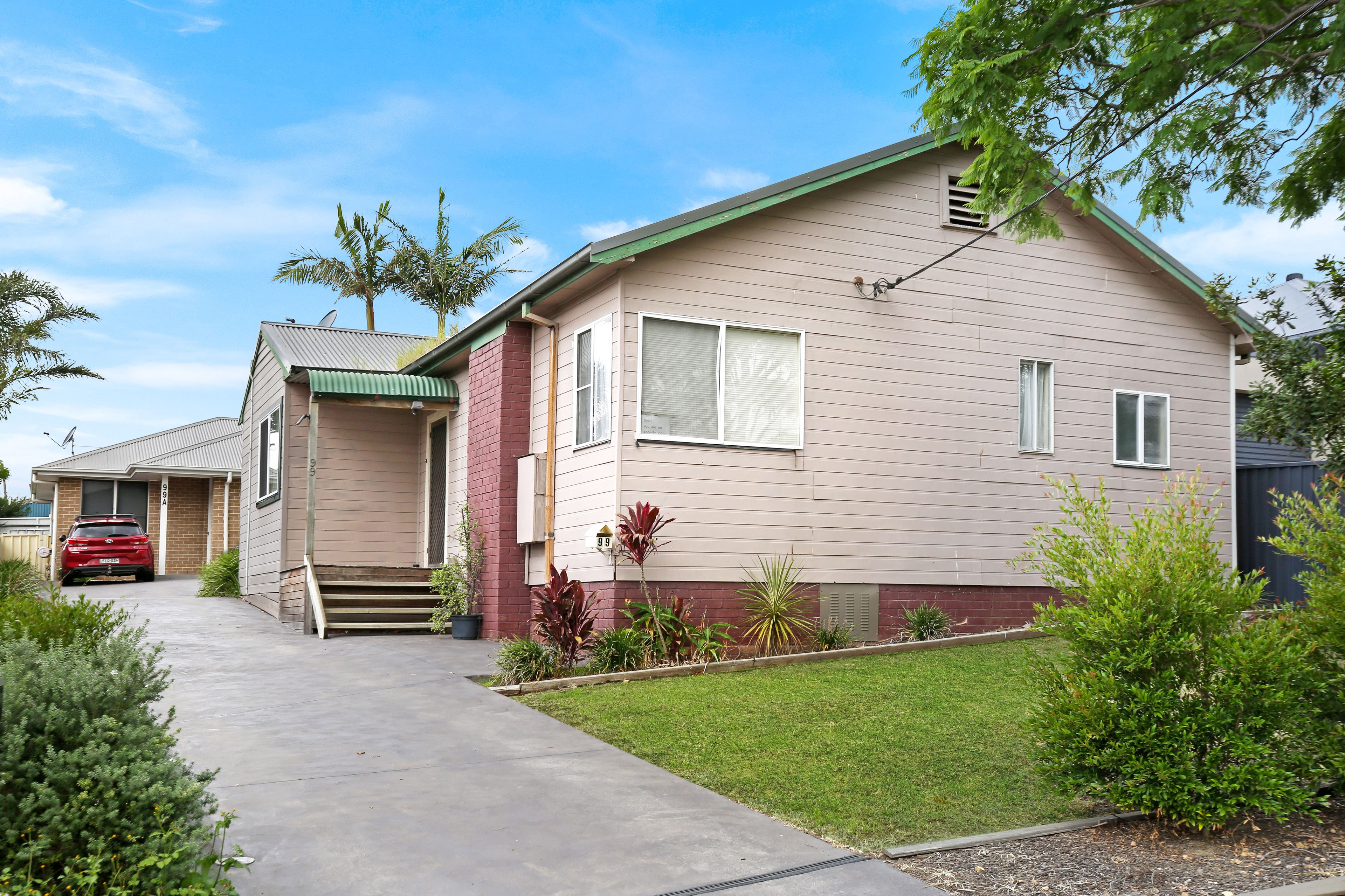 99 Marshall Street, Dapto NSW 2530