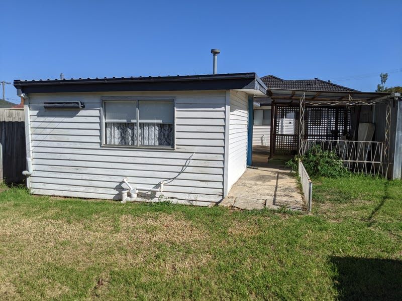 2/5 Earlsfield Court, Deer Park, VIC 3023