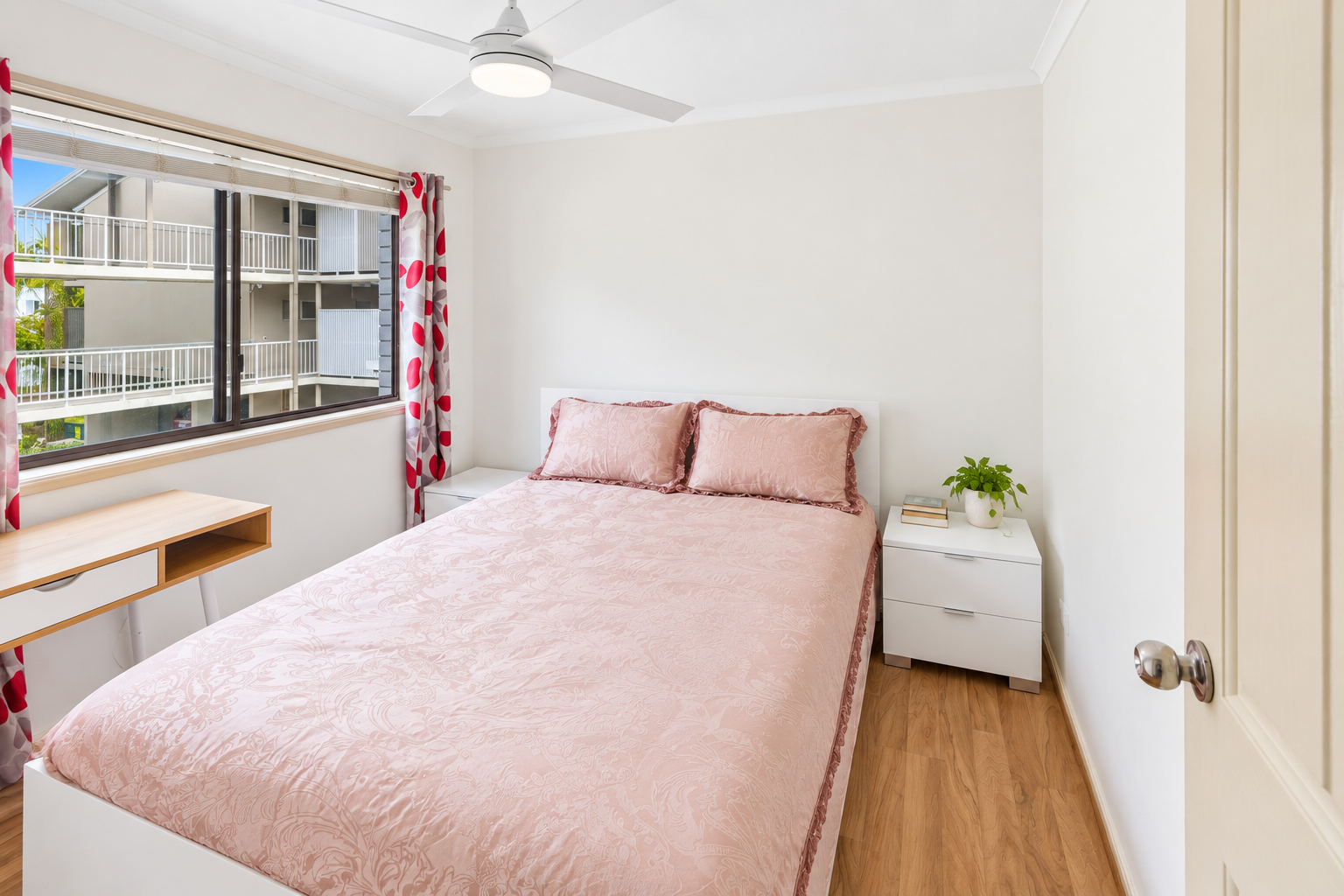 7/3 Ahern Street — photo 10 of 13