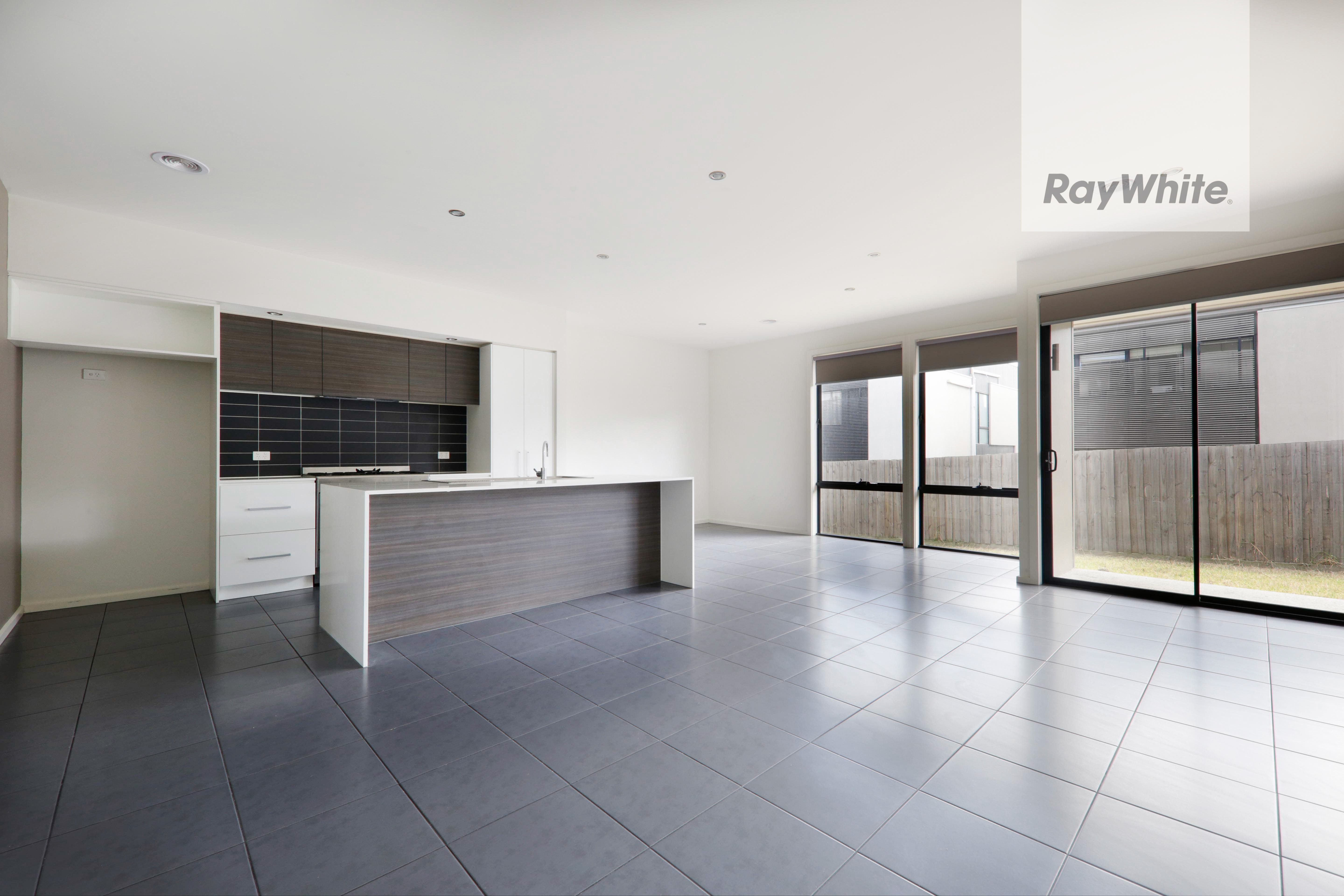 9 Yarra Bing Crescent, Burwood, VIC 3125