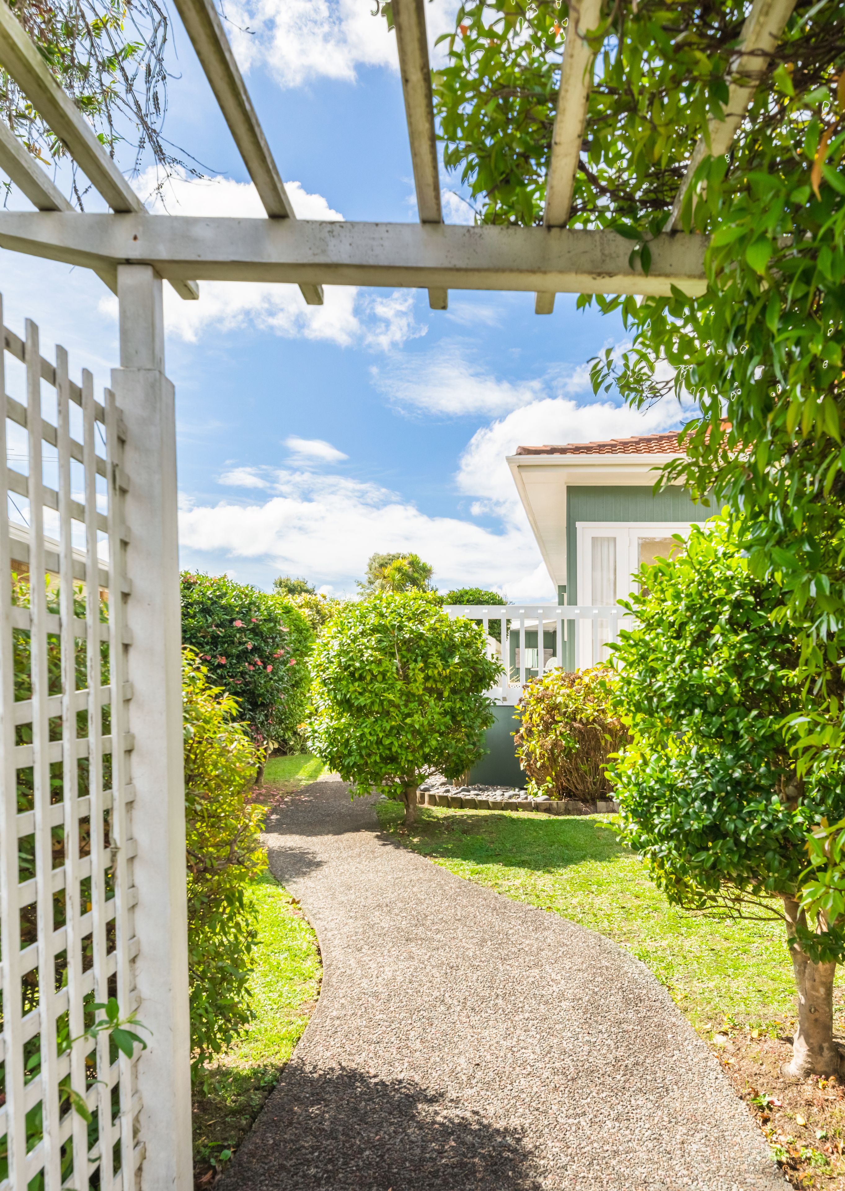 4a Cleve Road, Green Bay, Waitakere City