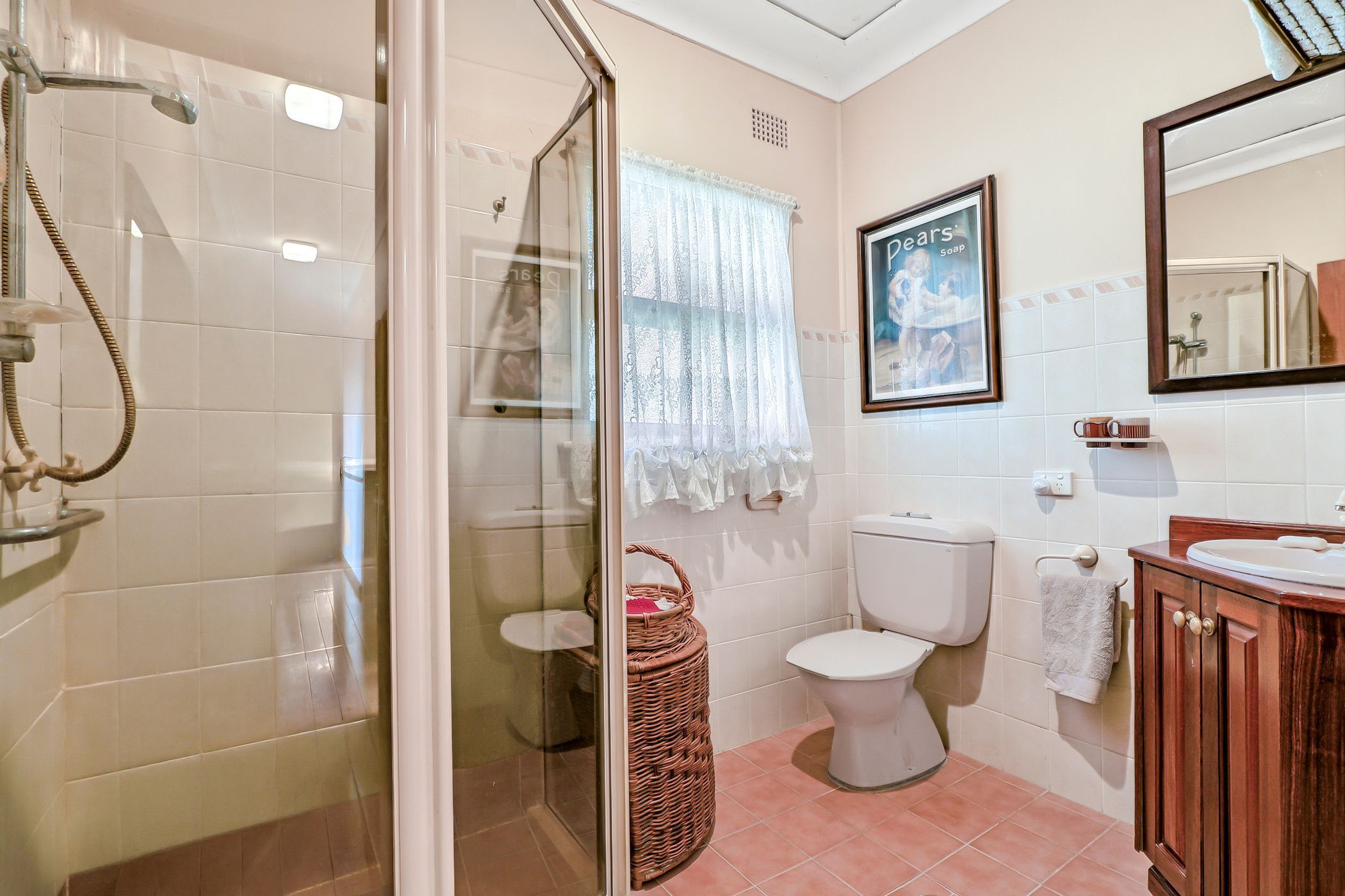 27 Pecks Road — photo 10 of 12