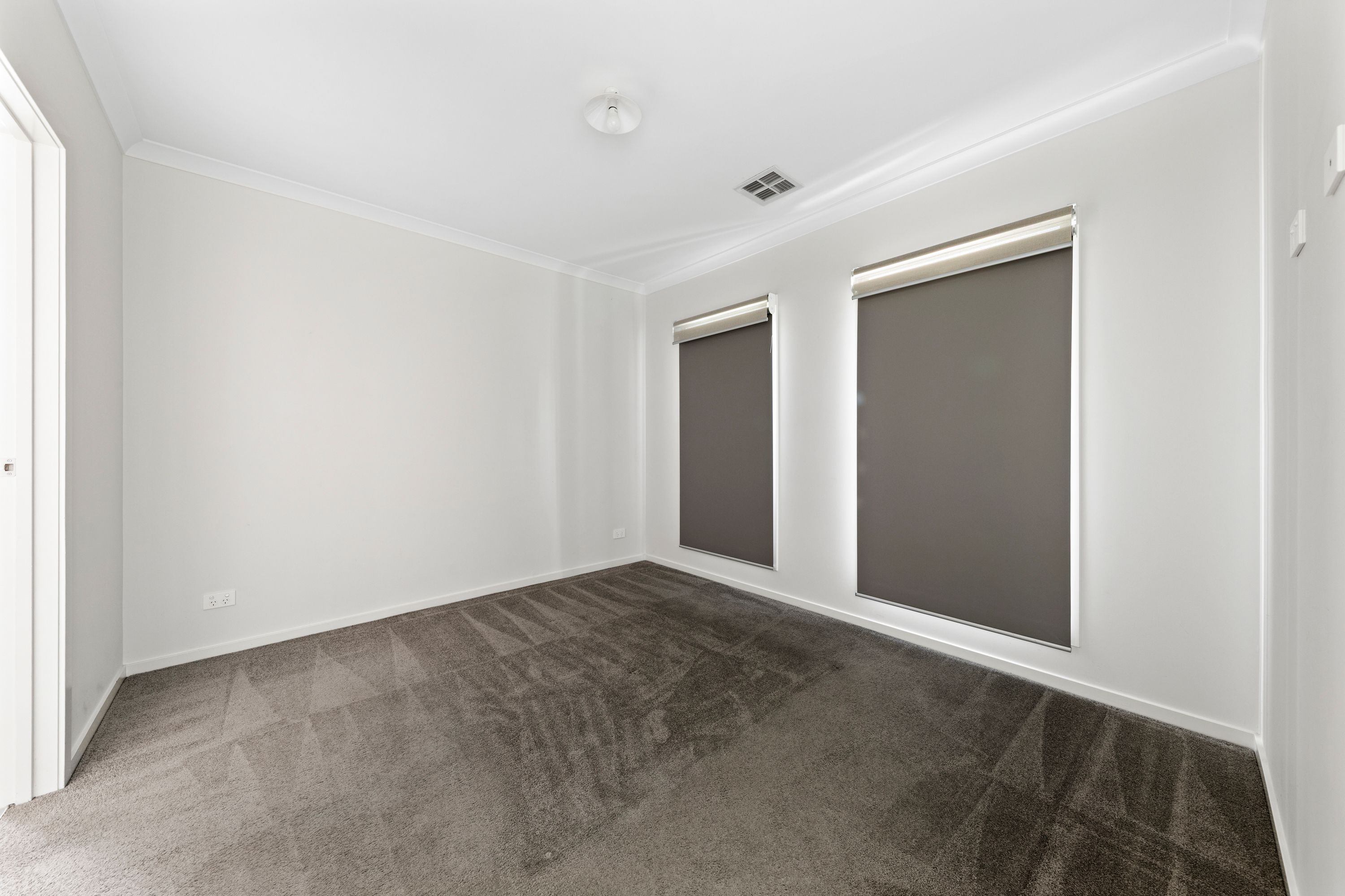 3 Yolen Street — photo 8 of 19