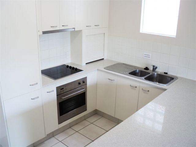 4/4-6 Oleander Avenue, Biggera Waters, QLD 4216