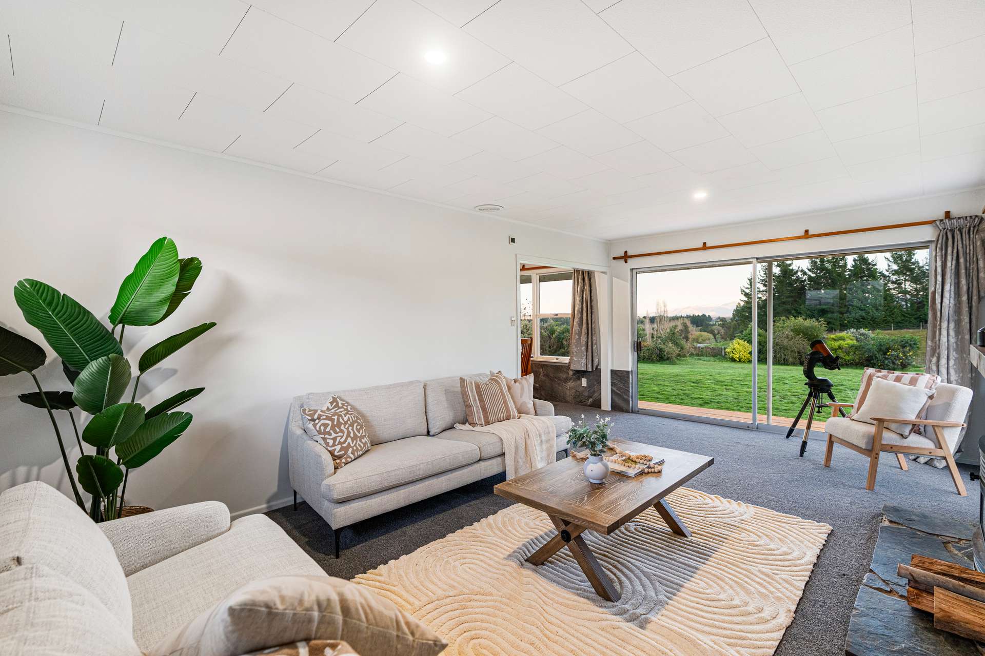 554 Carrs Road photo 3