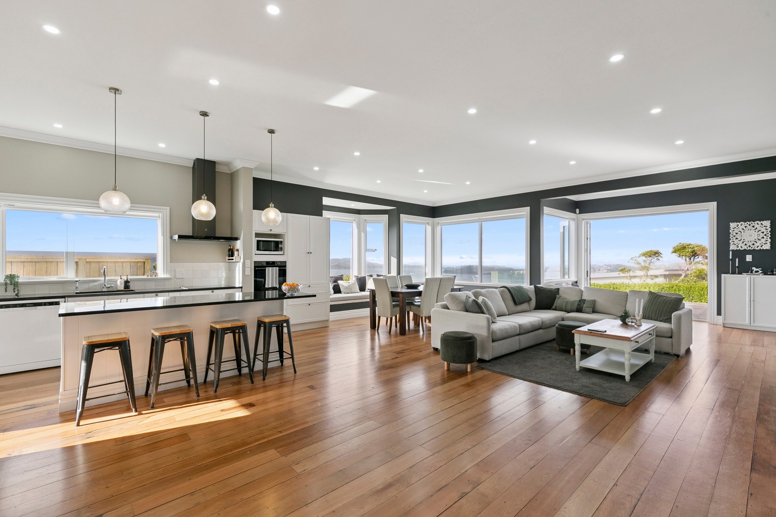 6 Sunhaven Drive, Newlands, Wellington City