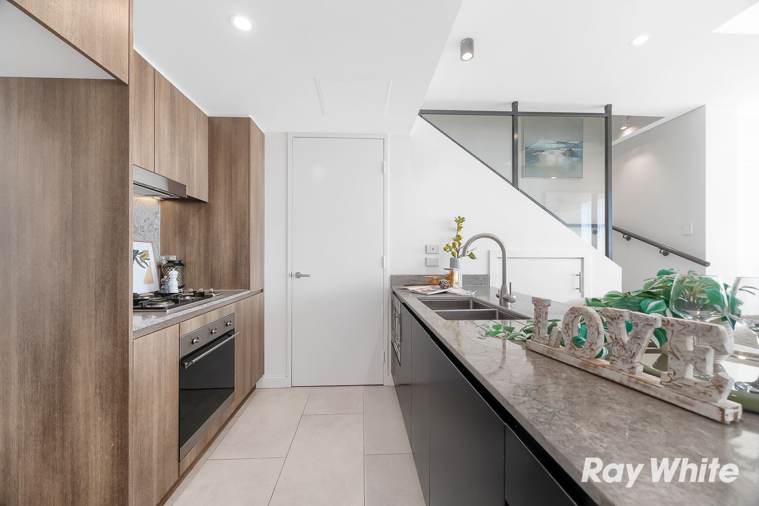 1206/3 Haran Street — photo 8 of 30