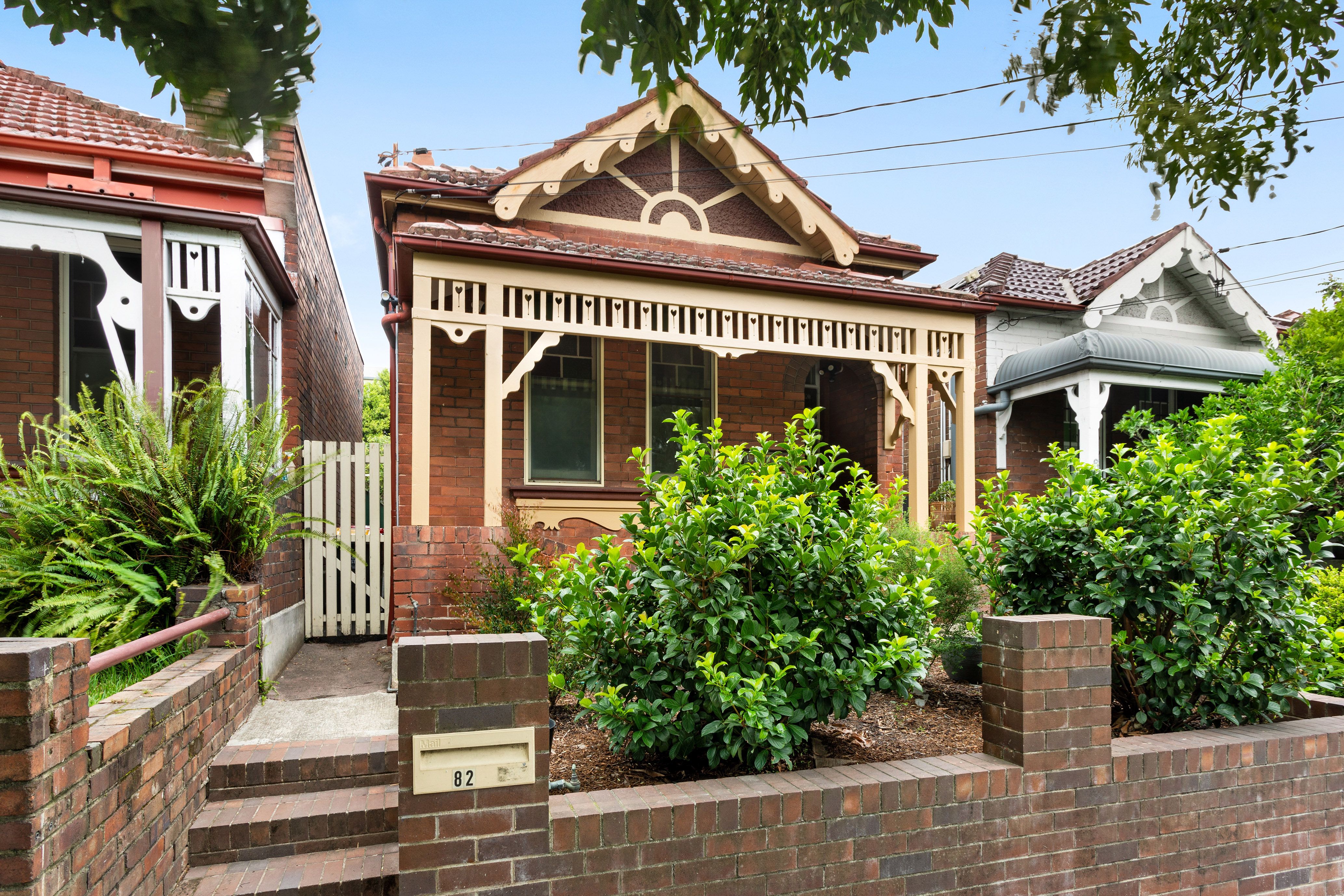 82 Unwins Bridge Road, St Peters NSW 2044