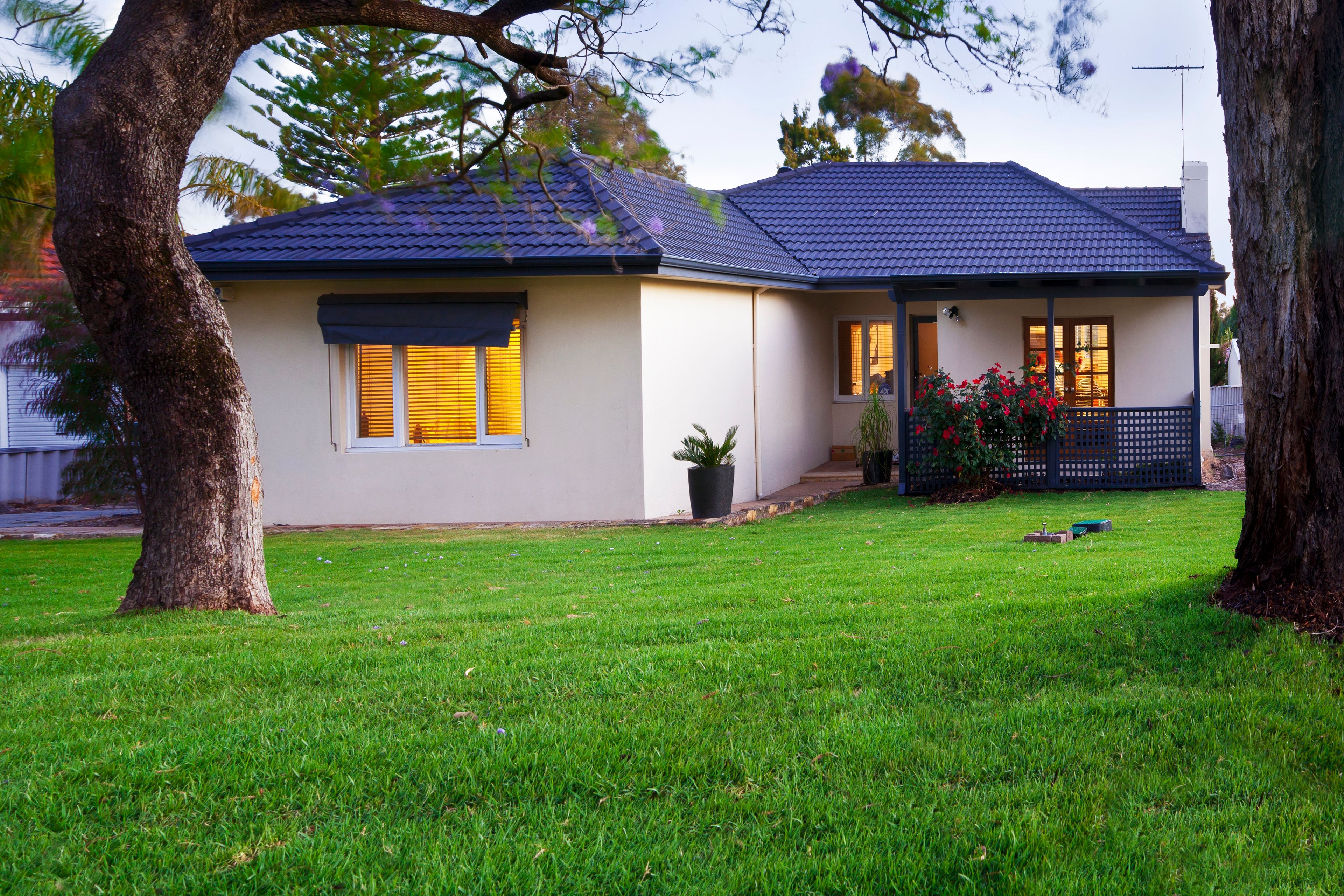 3 Redwood Crescent, Melville WA 6156