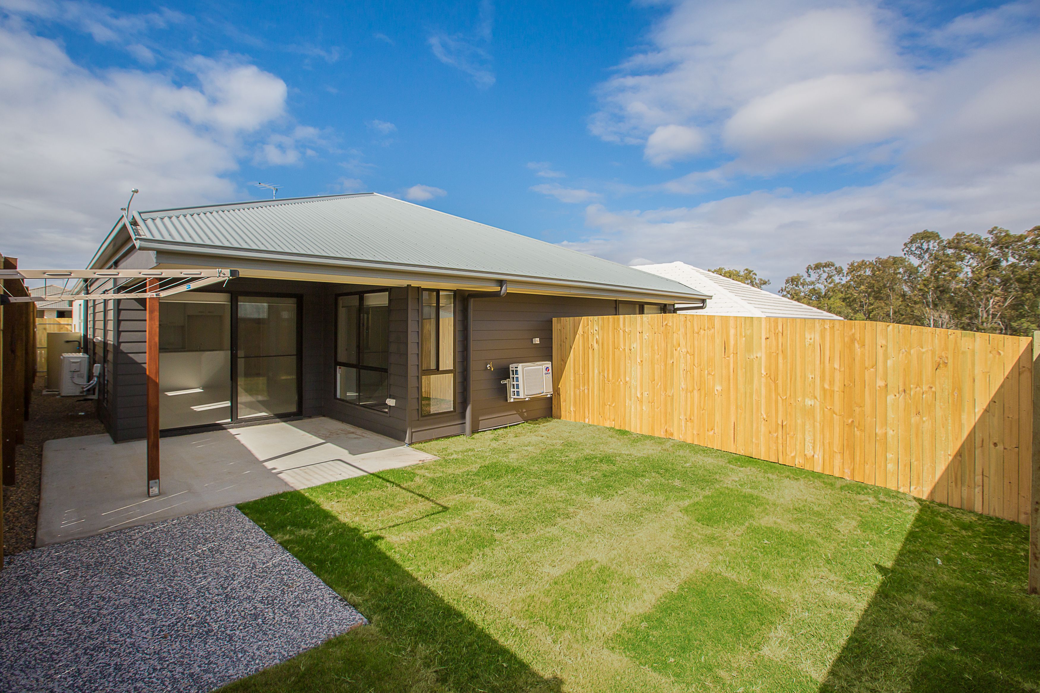 1/79 Diamantina Boulevard, Brassall, QLD 4305