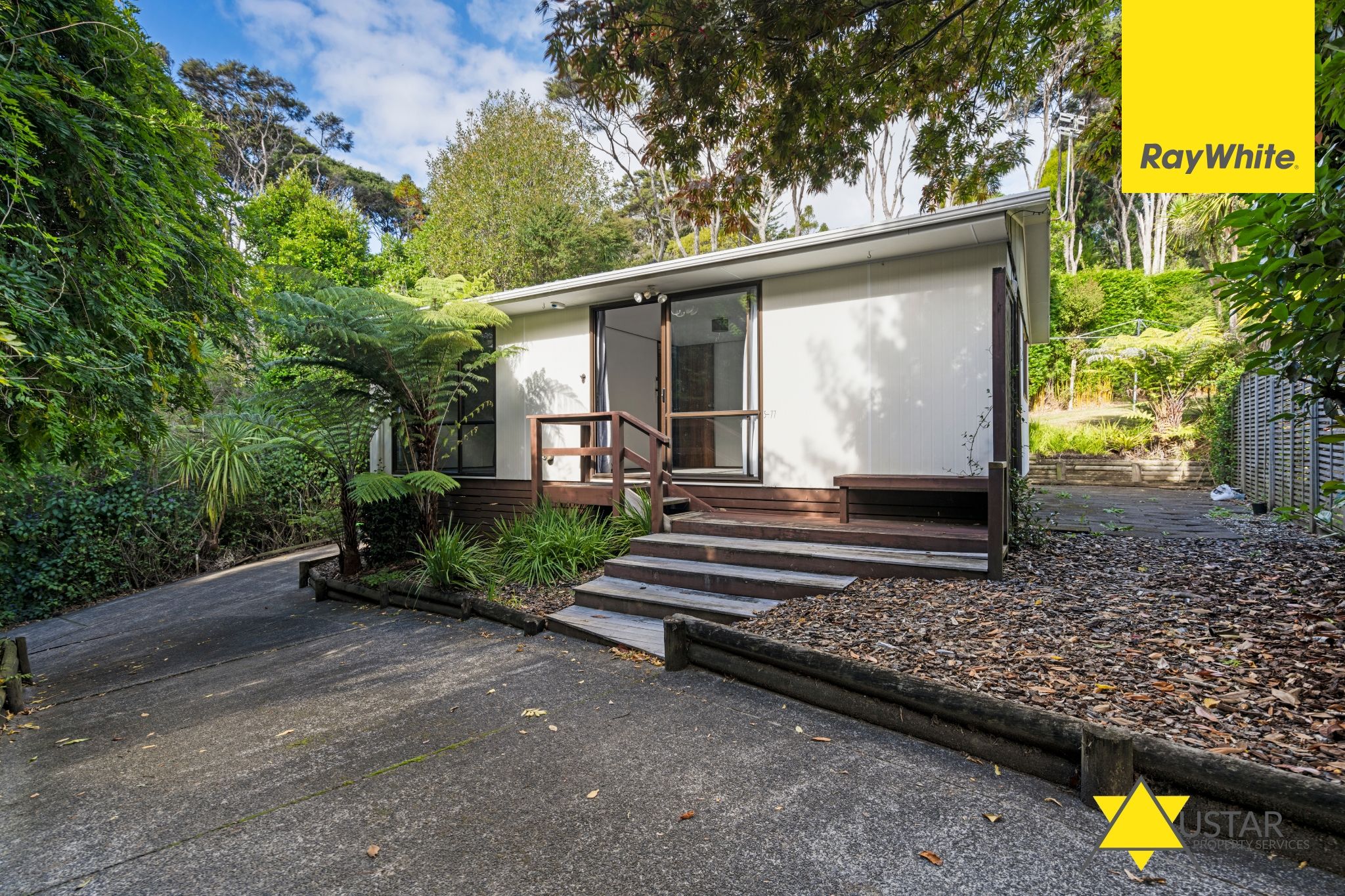 3/77 Woodfern Crescent, Titirangi, Waitakere City