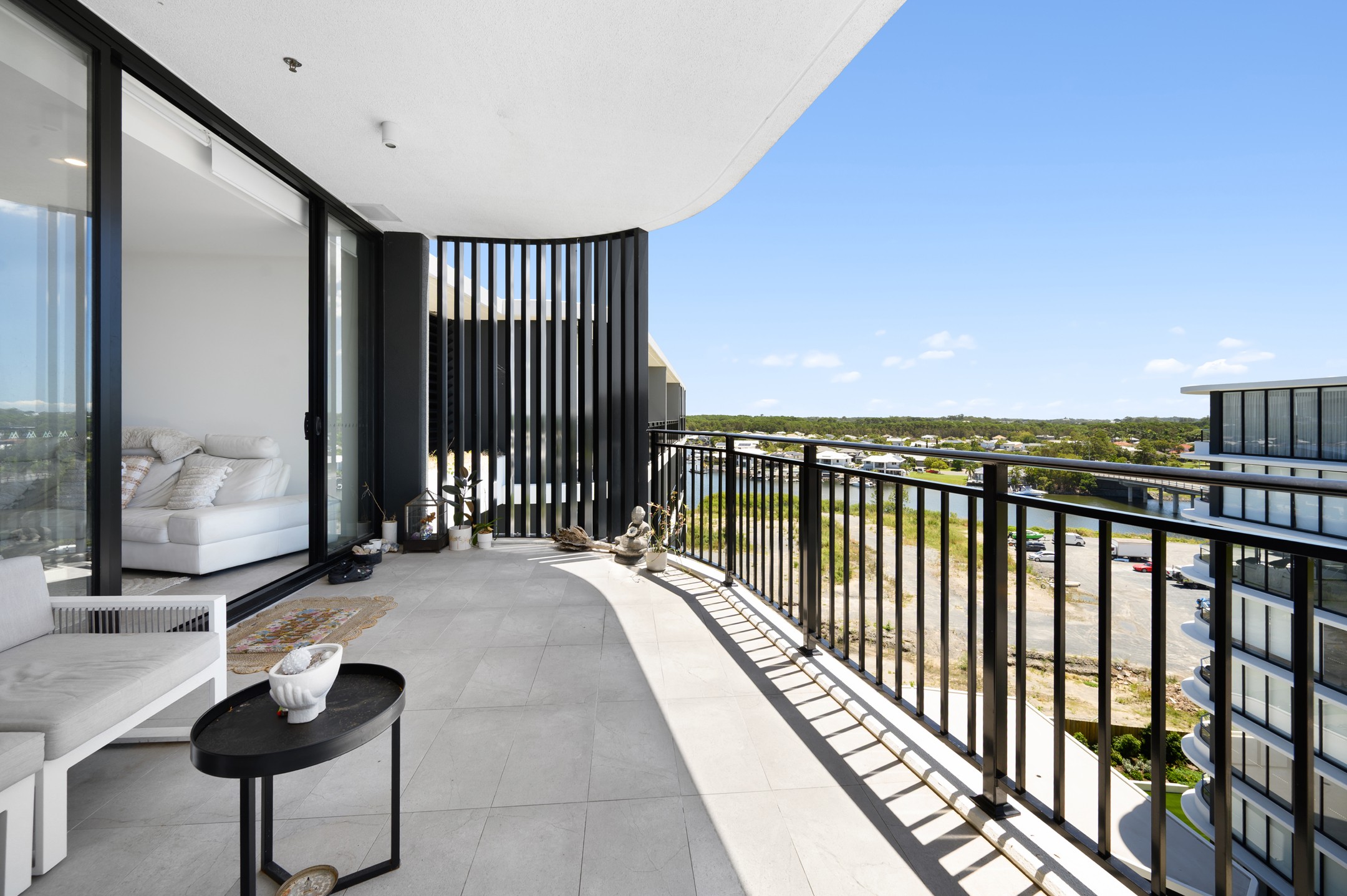 1808/10 Sickle Avenue, Hope Island, QLD 4212