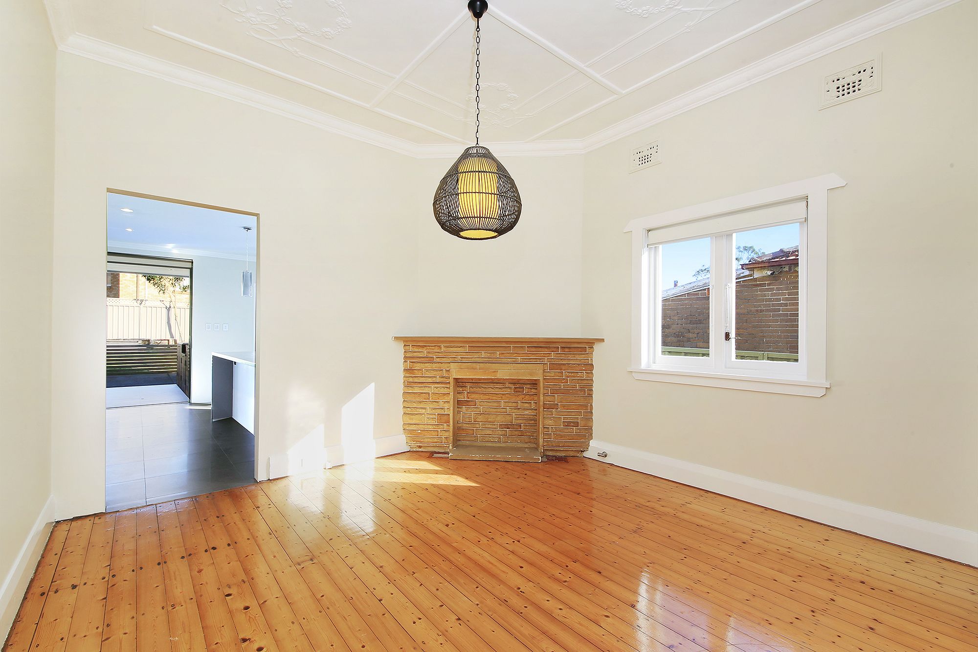 12 Francis Street — photo 4 of 8