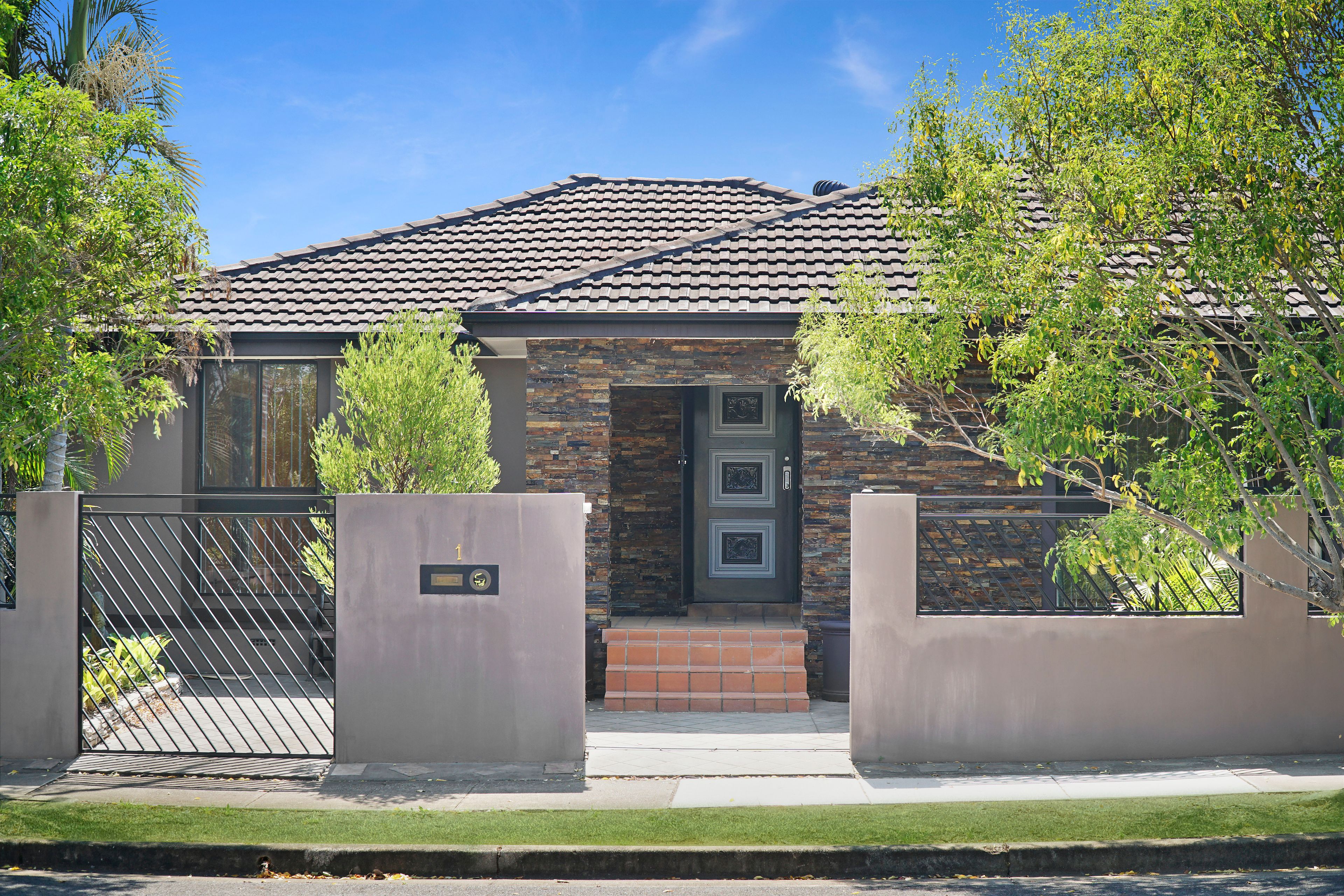 1 Shelley Place