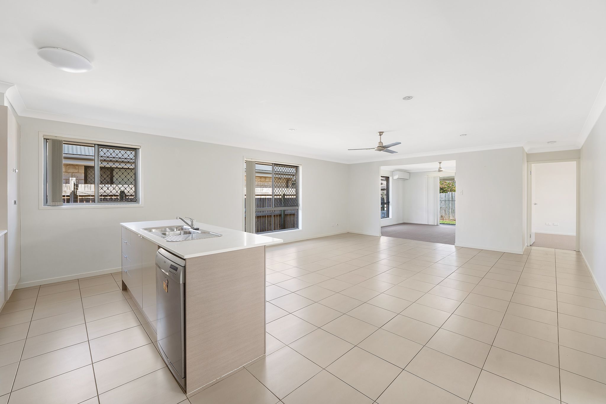 7 Sullivan Street, Dakabin, QLD 4503