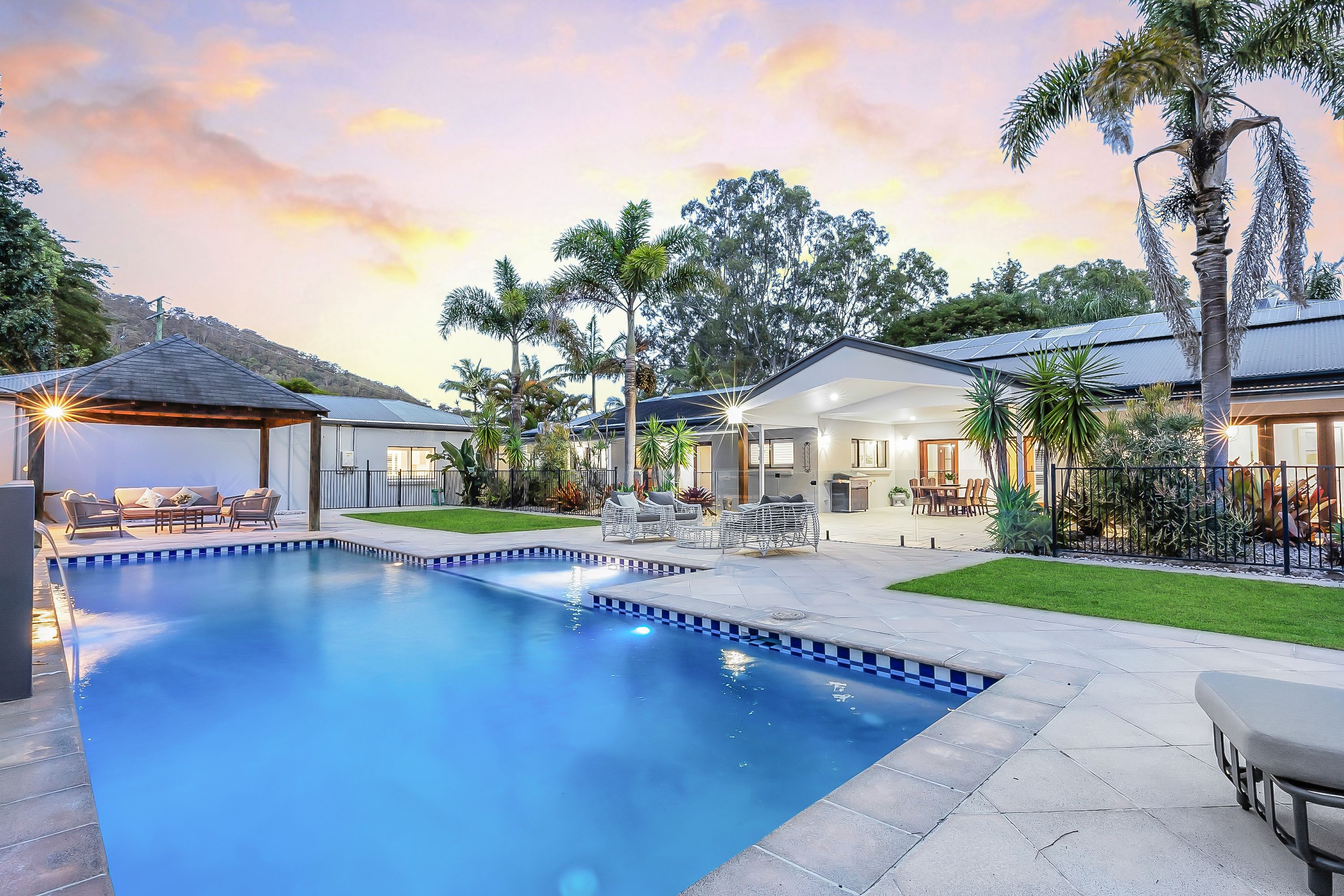 175 Currey Road, Wongawallan, QLD 4210