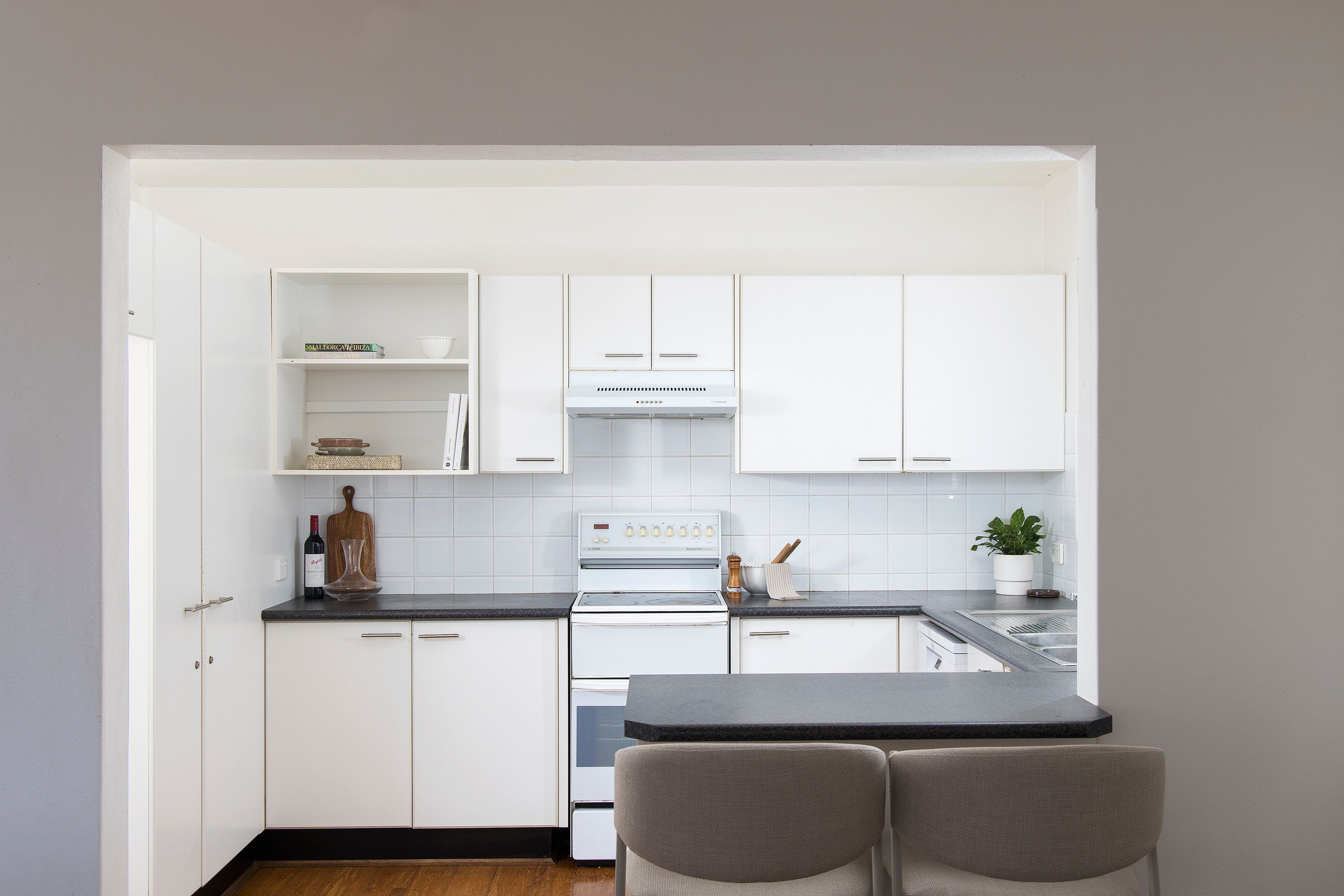 4/15 Laman Street — photo 8 of 23