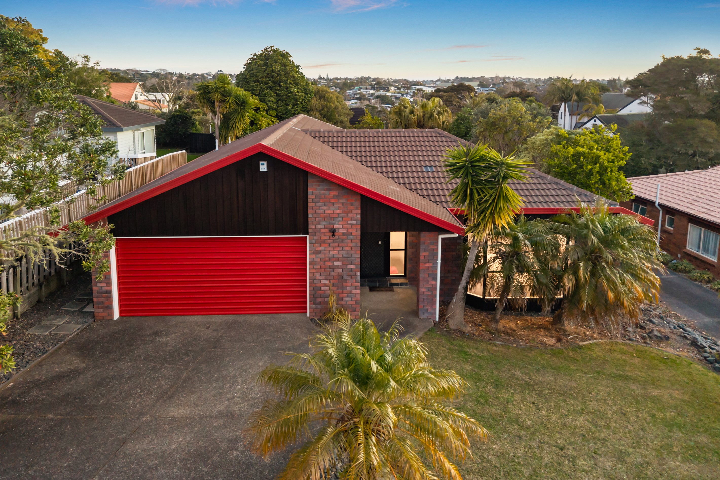 24 Chedworth Drive, Glenfield, North Shore City