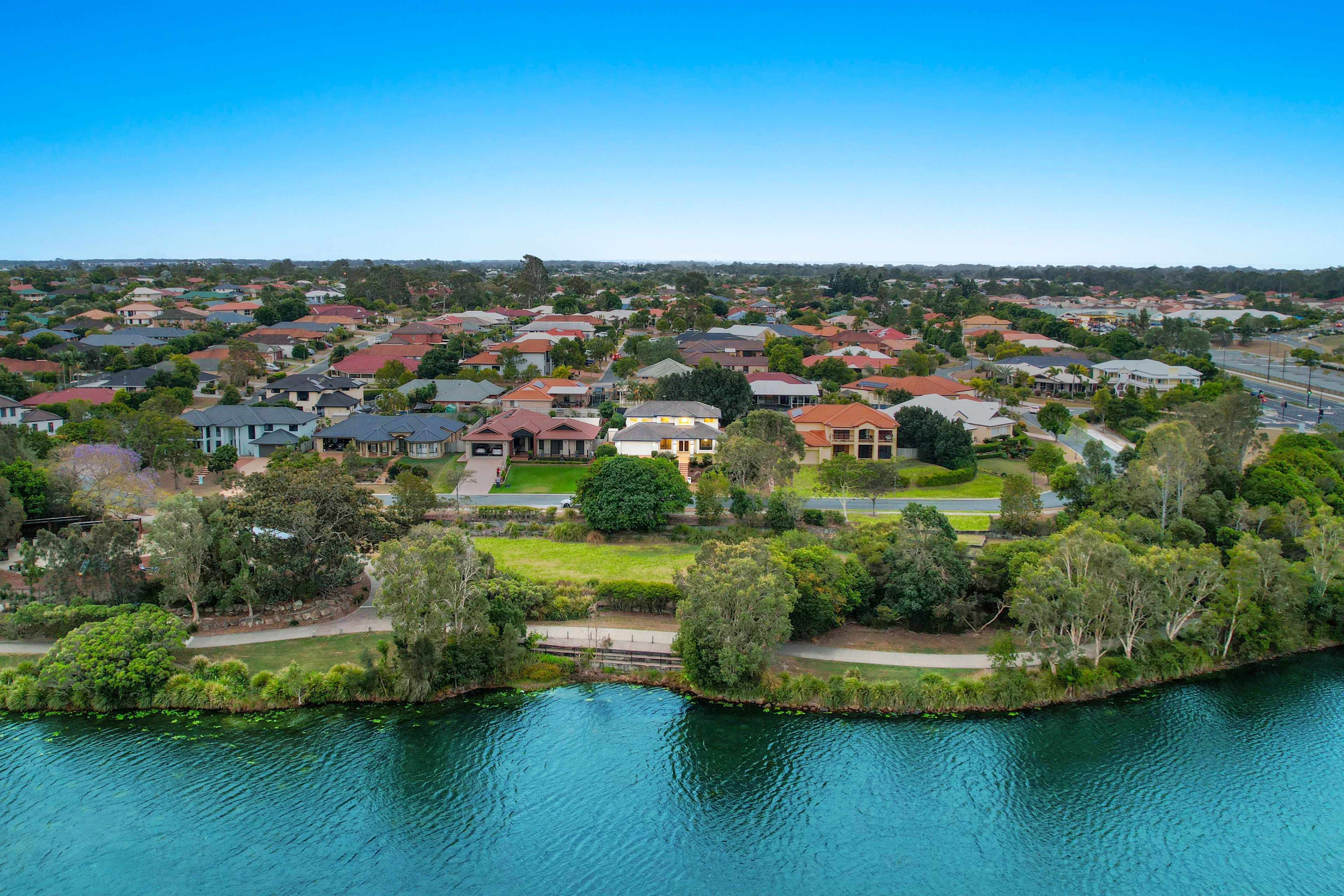 12 Lochside Drive, North Lakes, QLD 4509