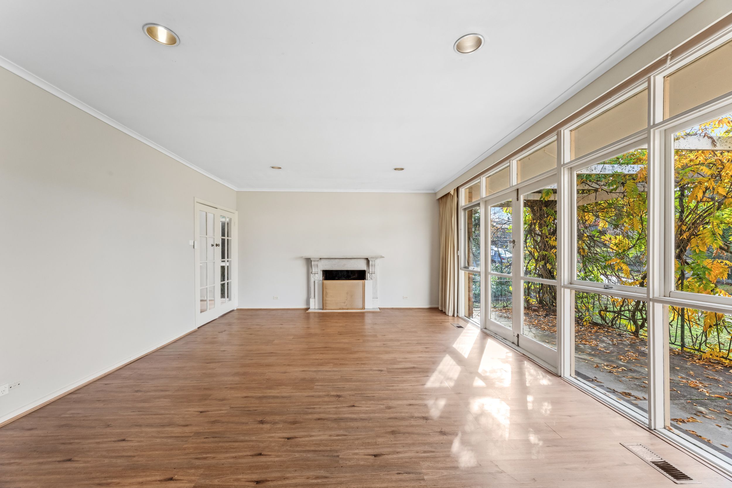 2 Earls Court — photo 5 of 14