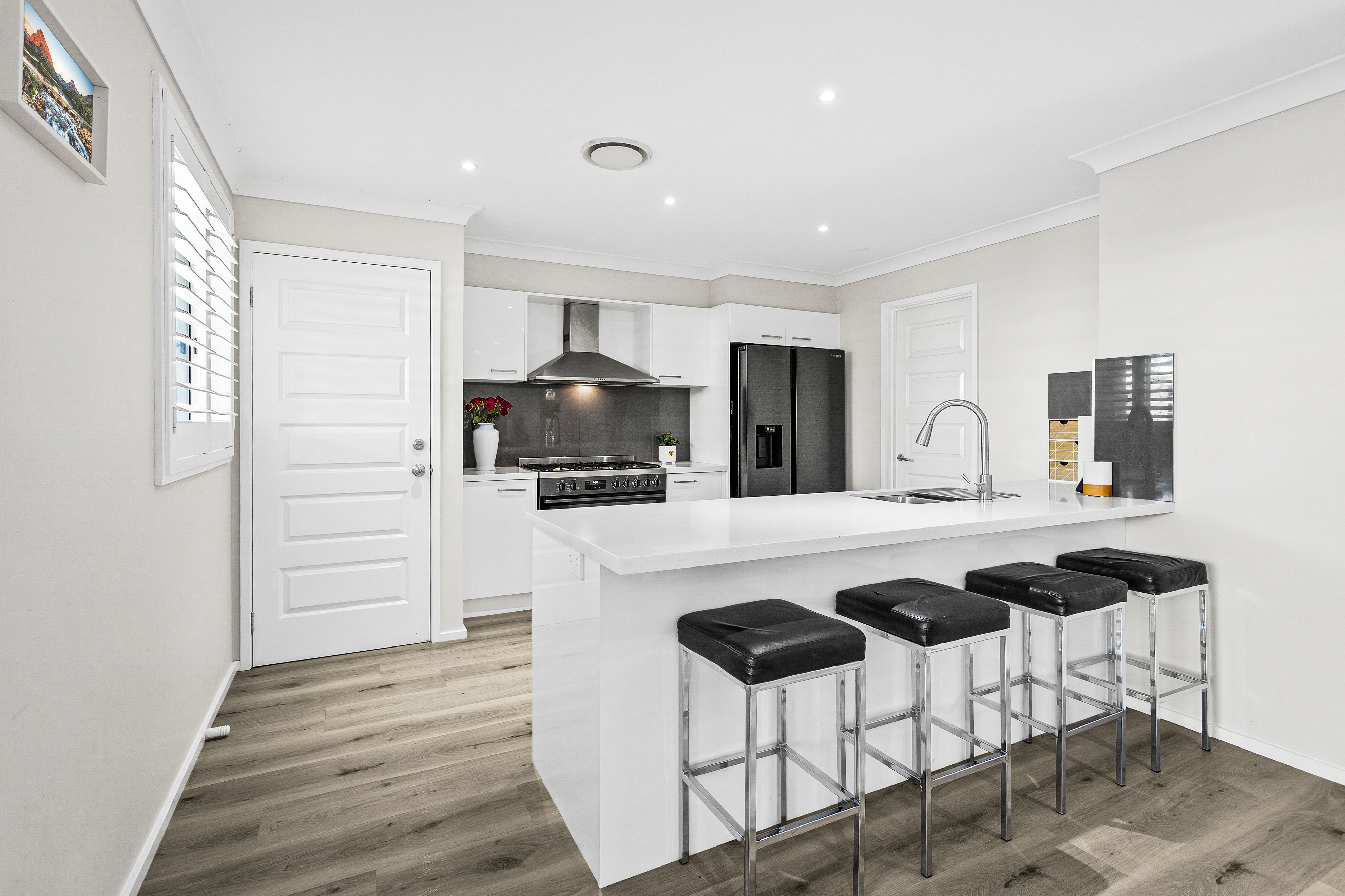 4 St Ives Road, Flinders, NSW 2529