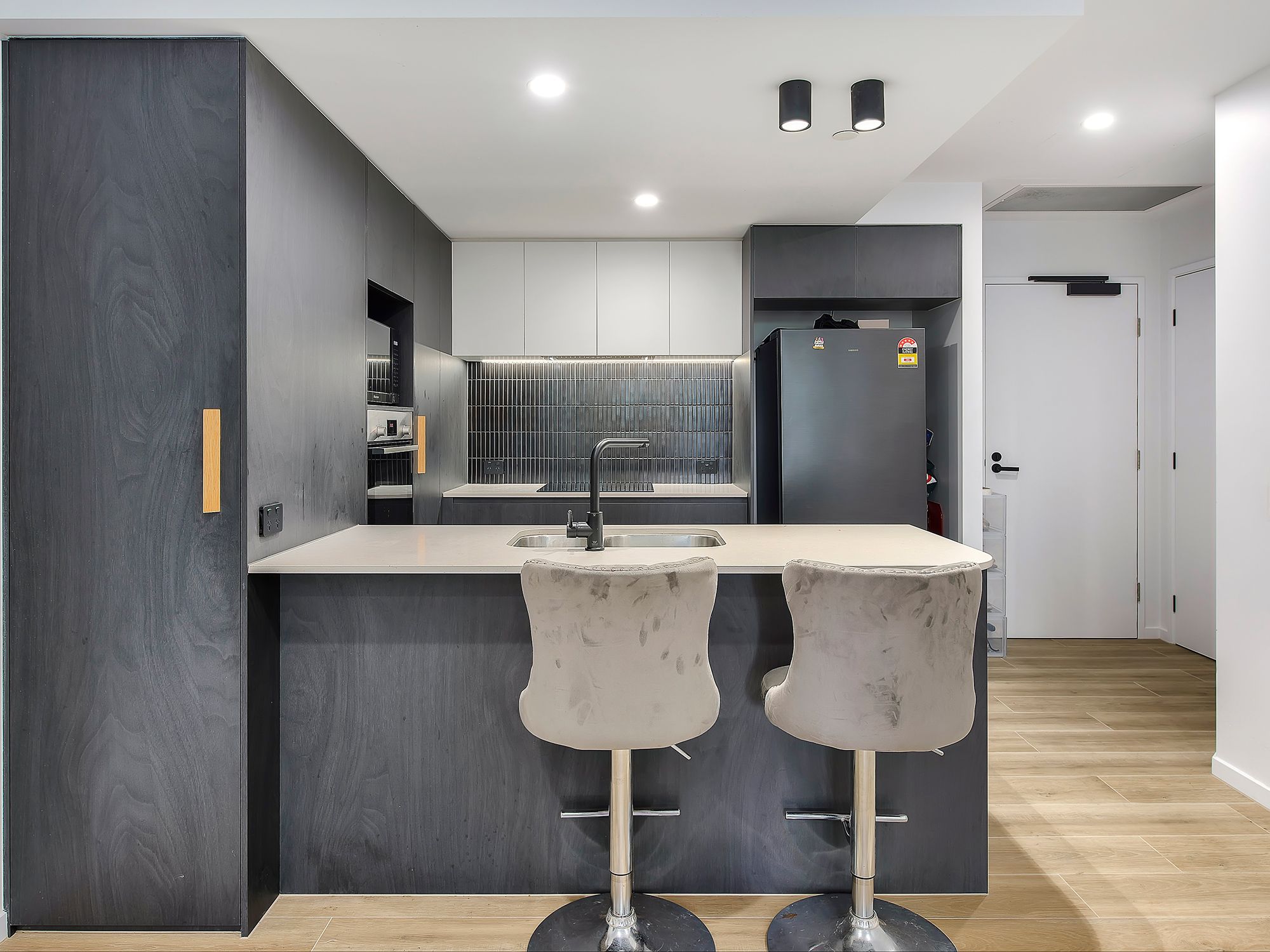 1101/10 Flora Street, Stones Corner, QLD 4120