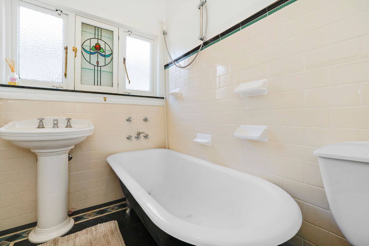 38 Lucy Street — photo 10 of 13
