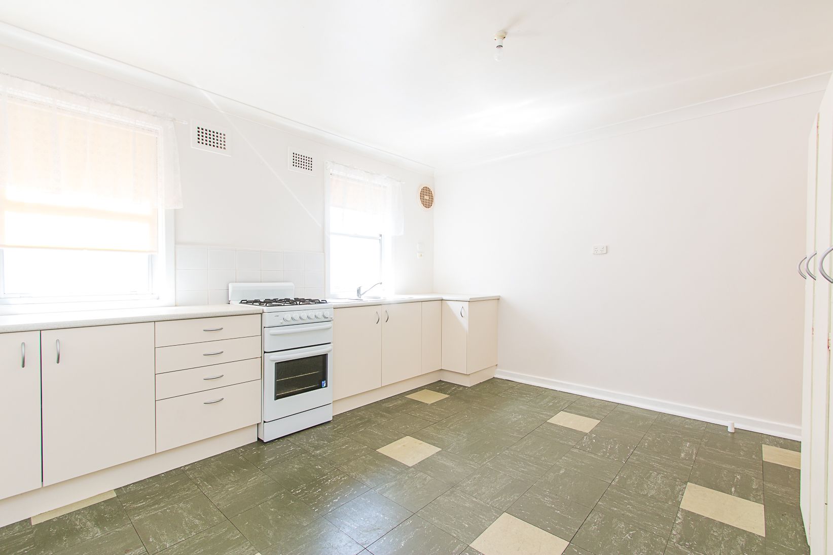 15 Milton Street, Hamilton, NSW 2303