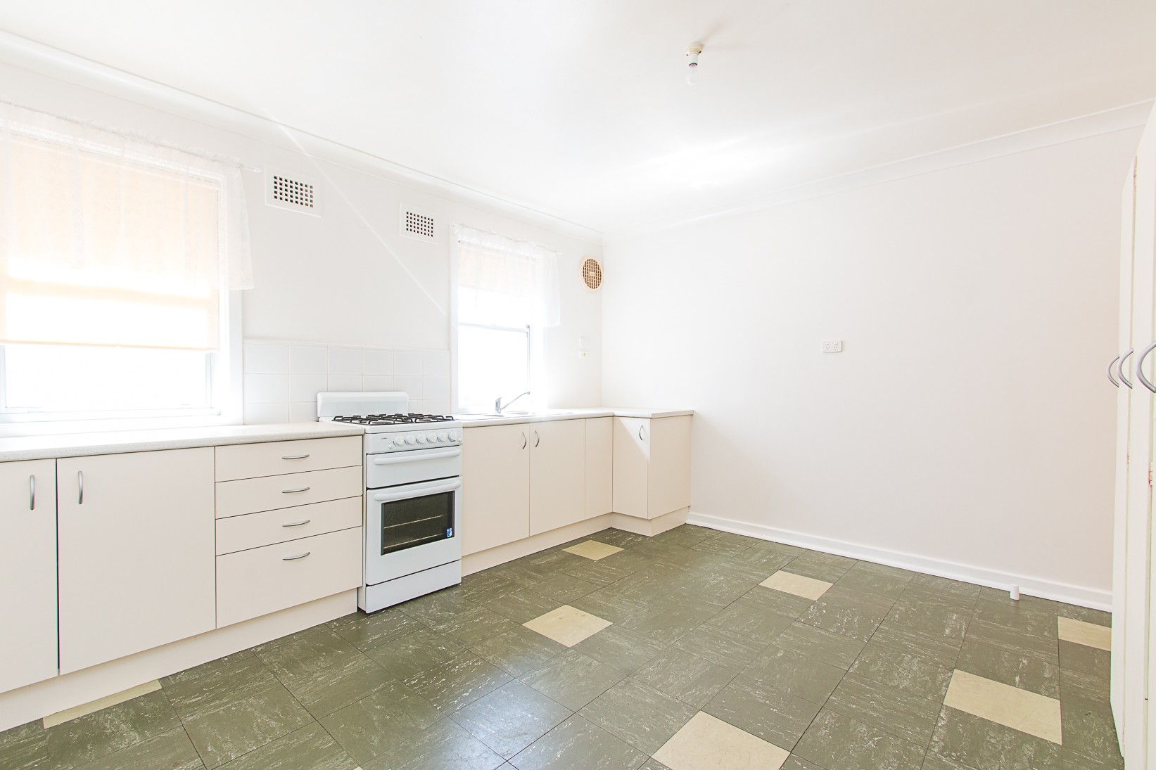 15 Milton Street, Hamilton, NSW 2303