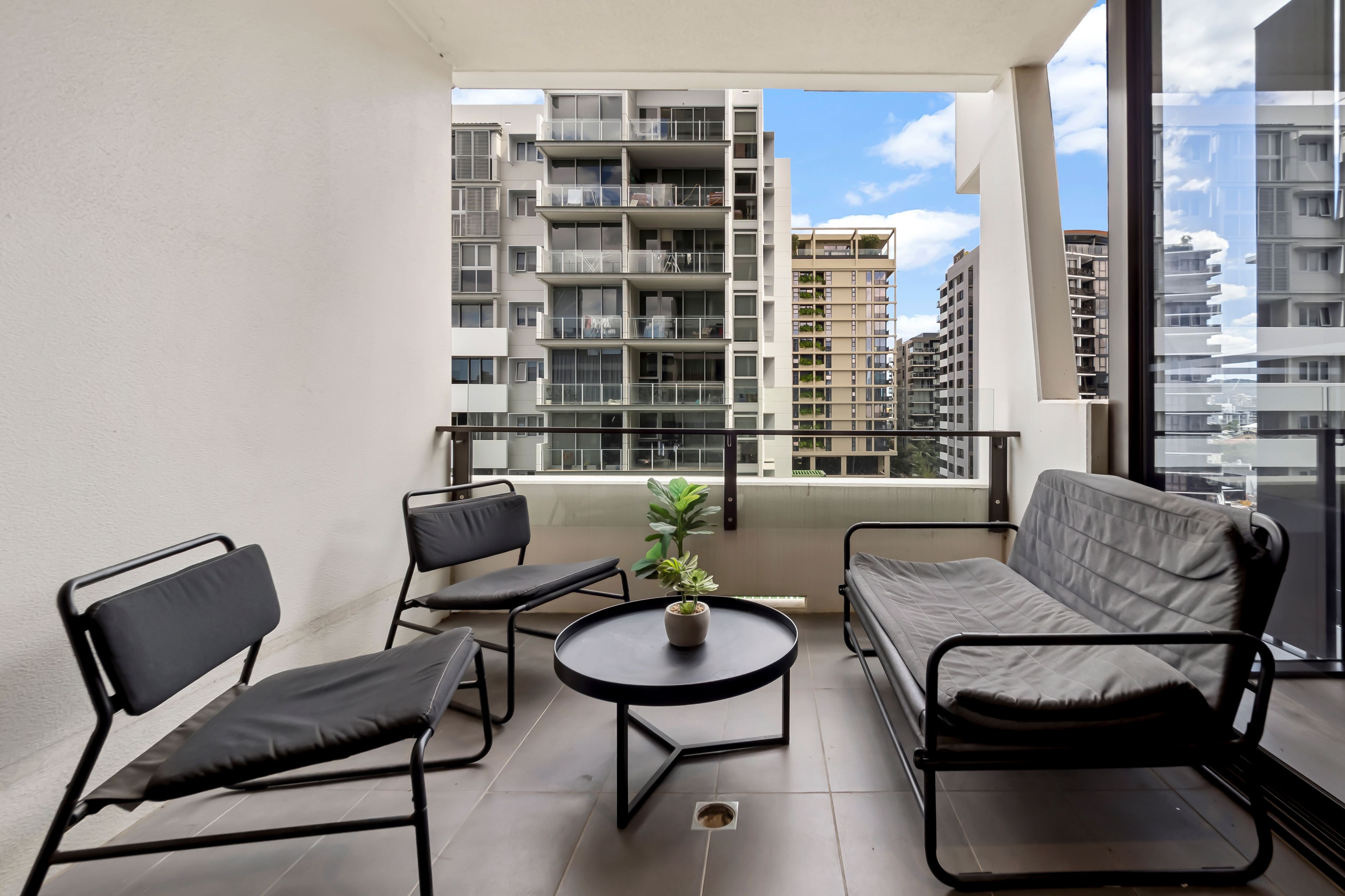 802/49 Cordelia Street — photo 11 of 21