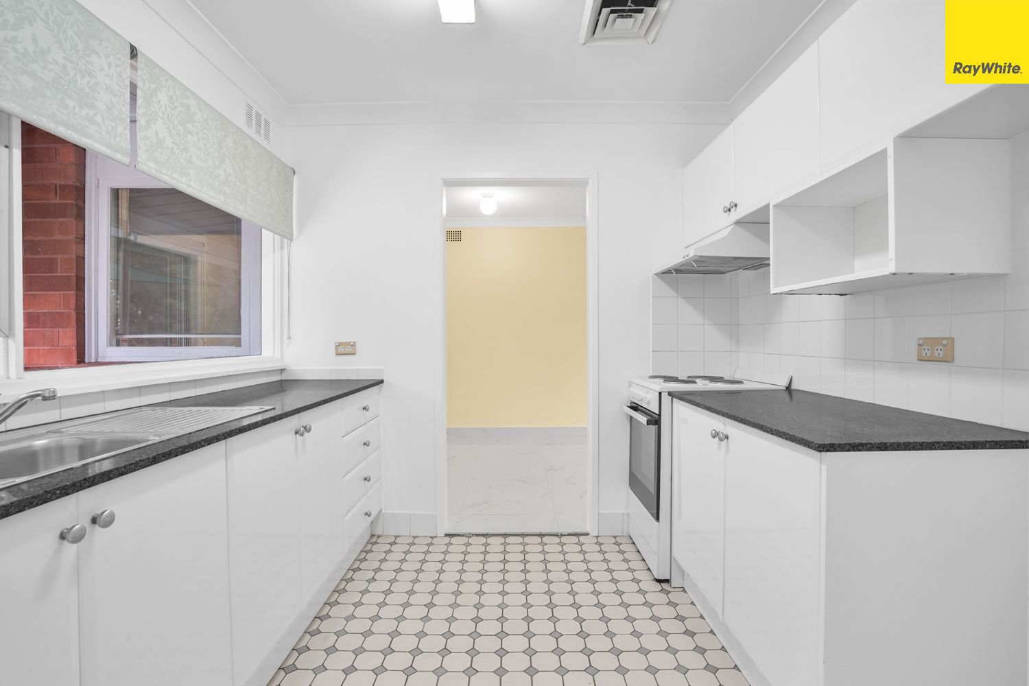 51 Lawn Avenue, Bradbury, NSW 2560