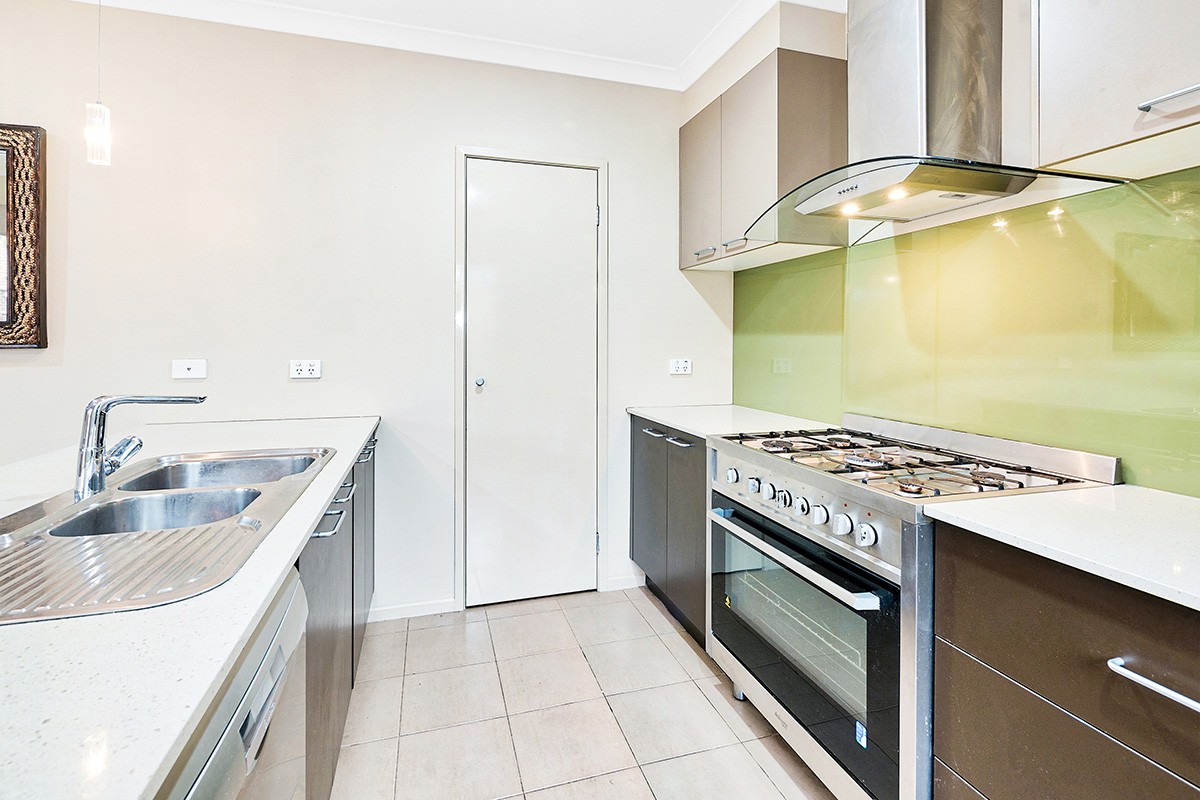 77 Brookwater Parade, Lyndhurst, VIC 3975