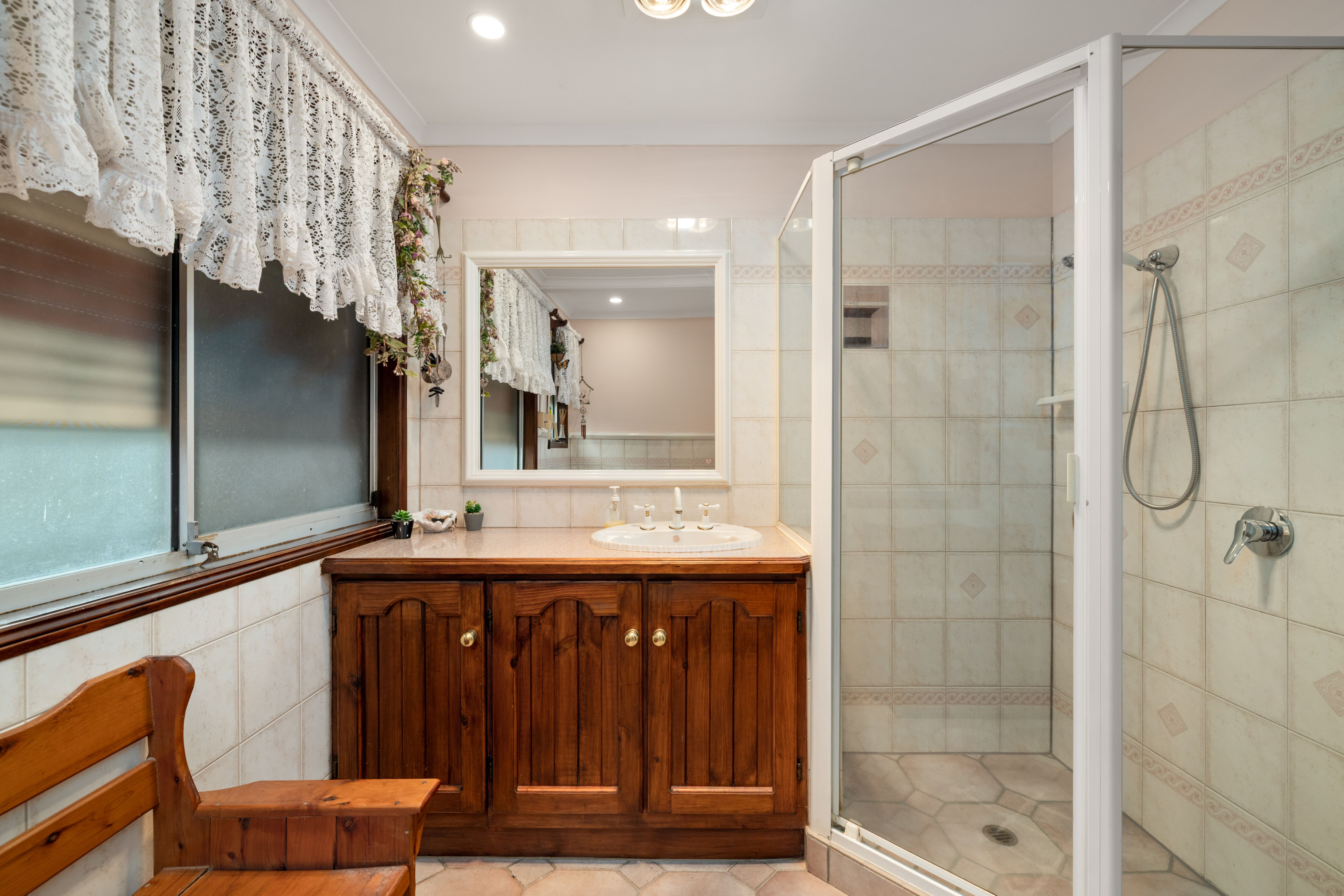 23 Wendy Street — photo 8 of 20