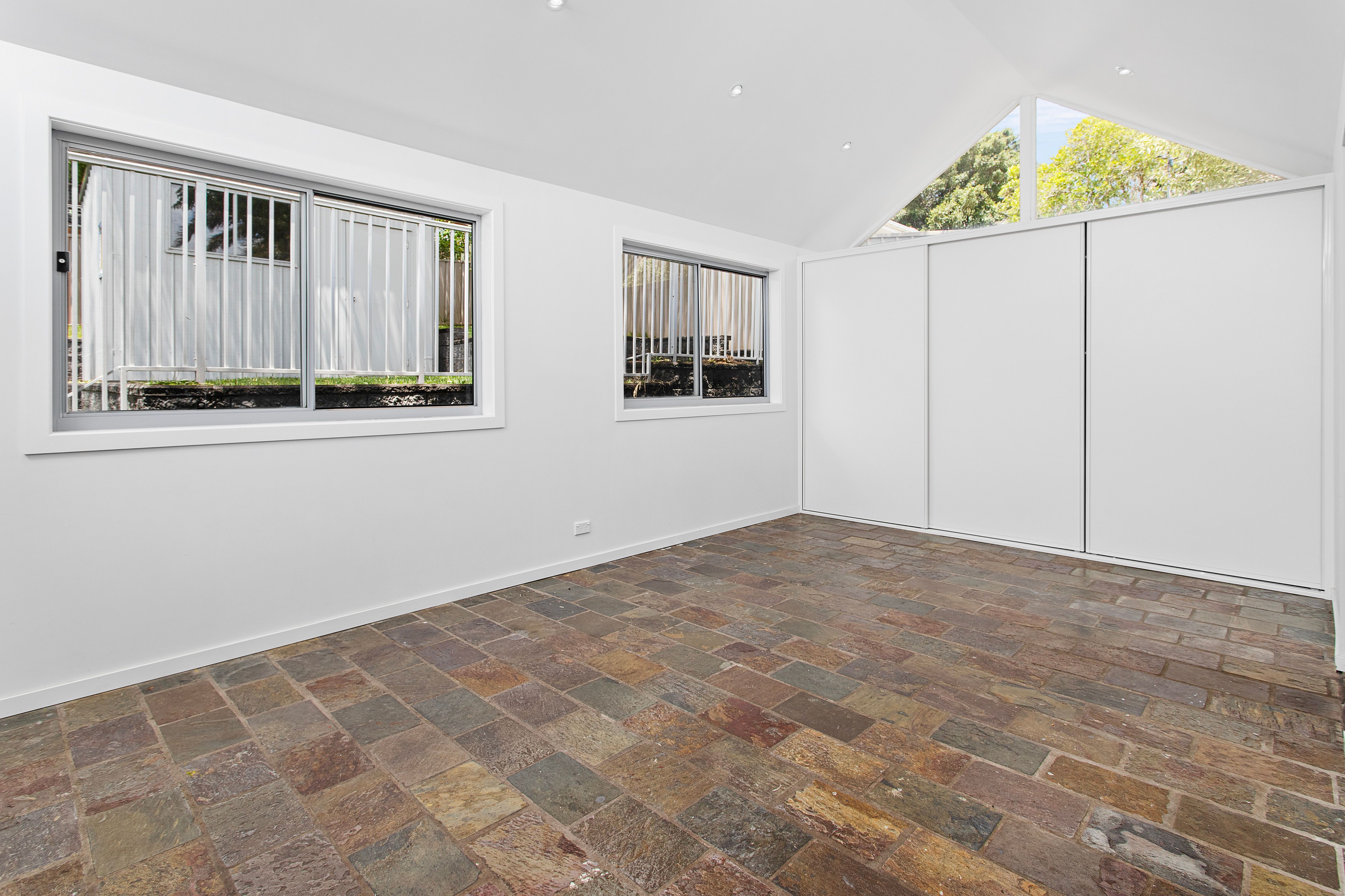 39 Barton Drive — photo 9 of 15