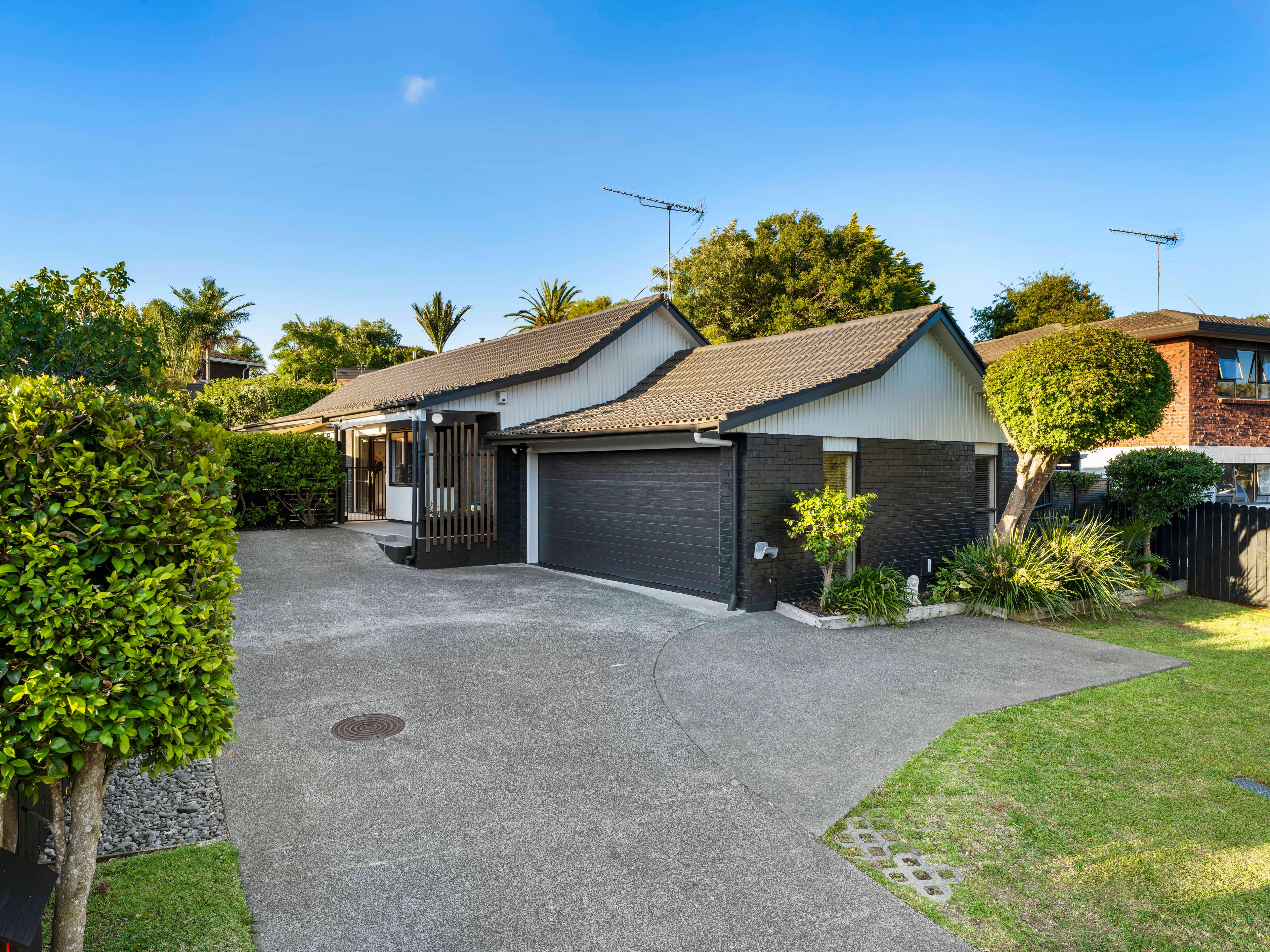 21 Palmyra Way, Half Moon Bay, Manukau City