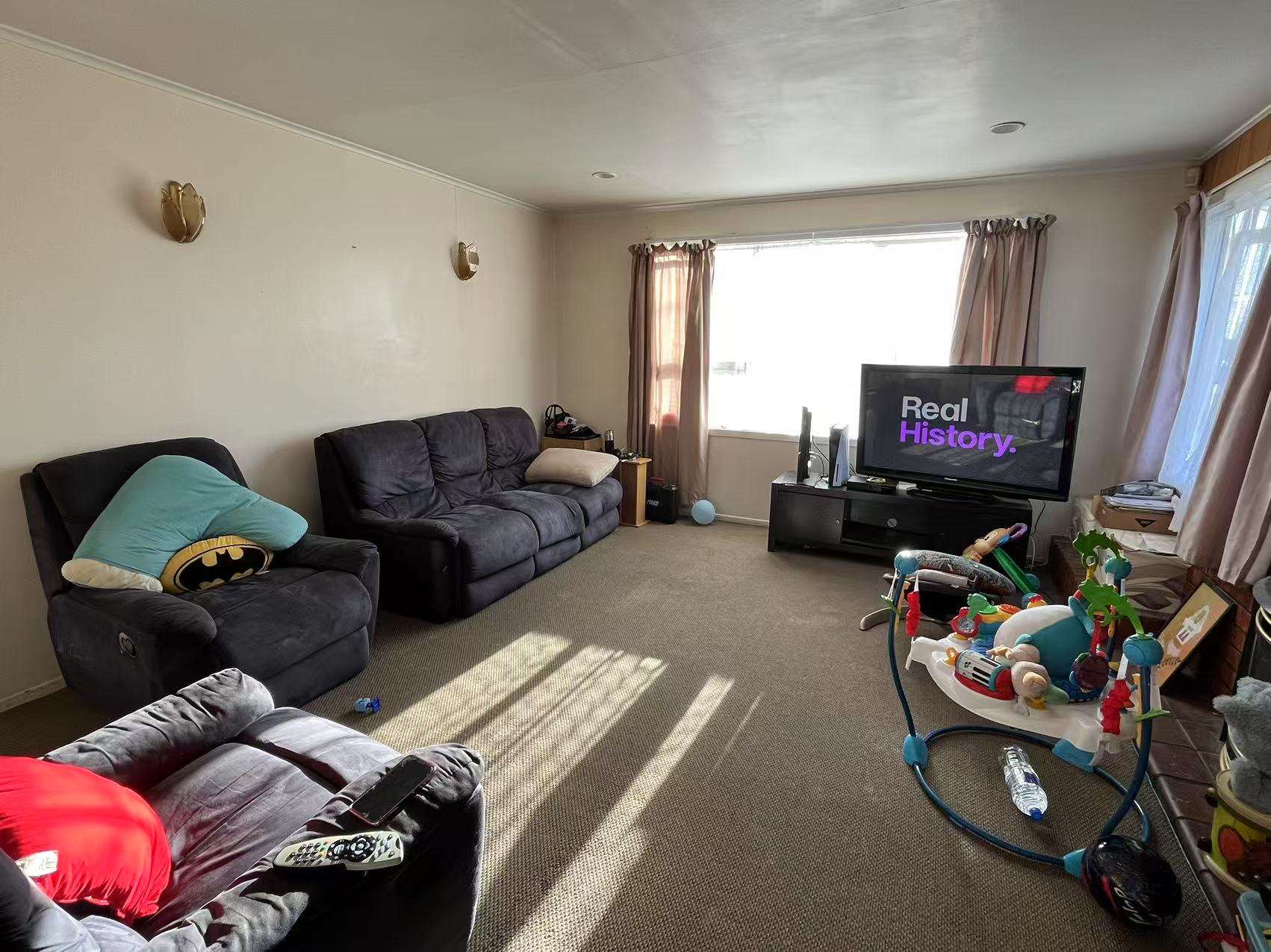 86 Tiraumea Drive photo 2