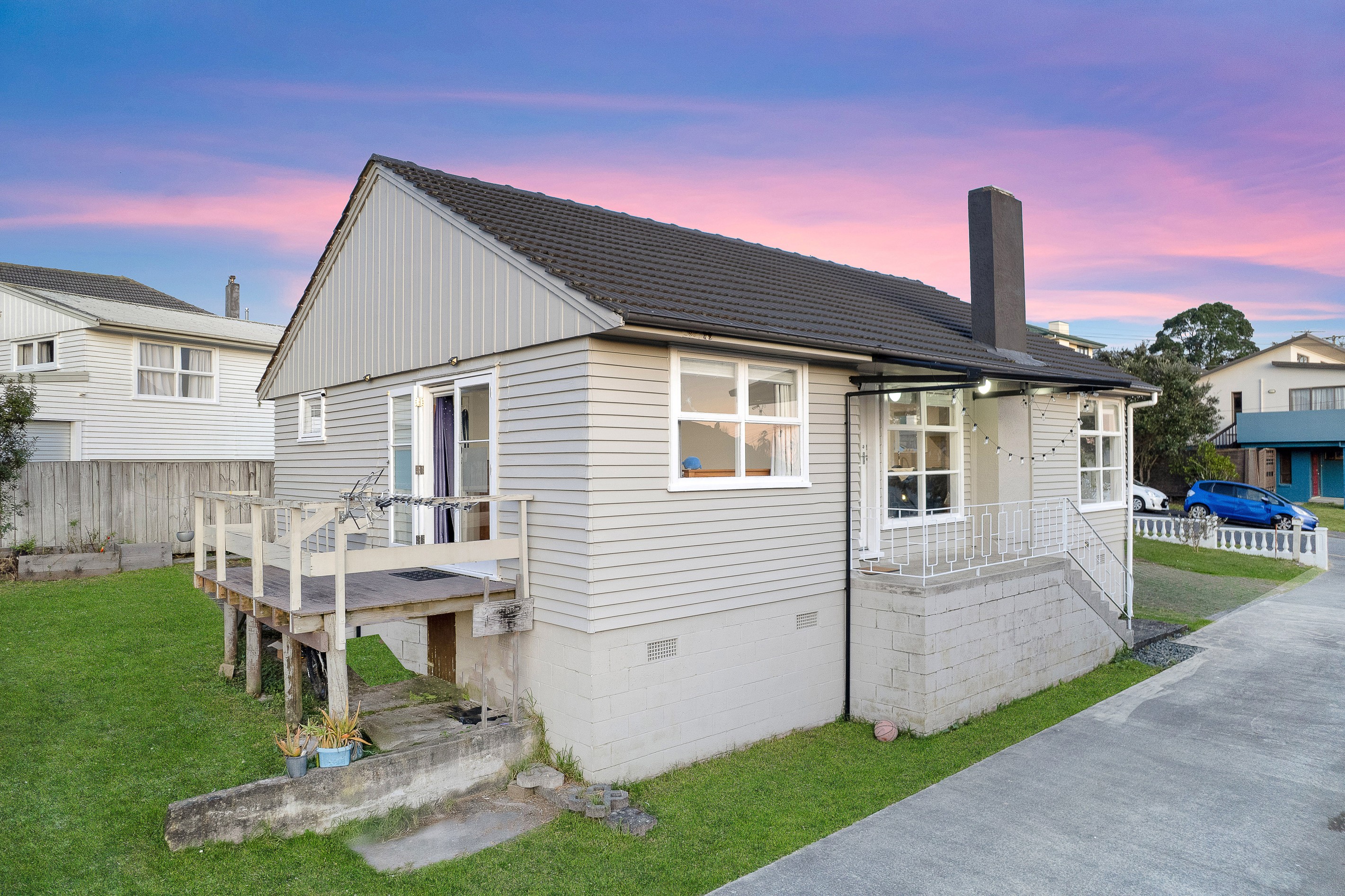 8 Winifred Avenue, Bayview, North Shore City