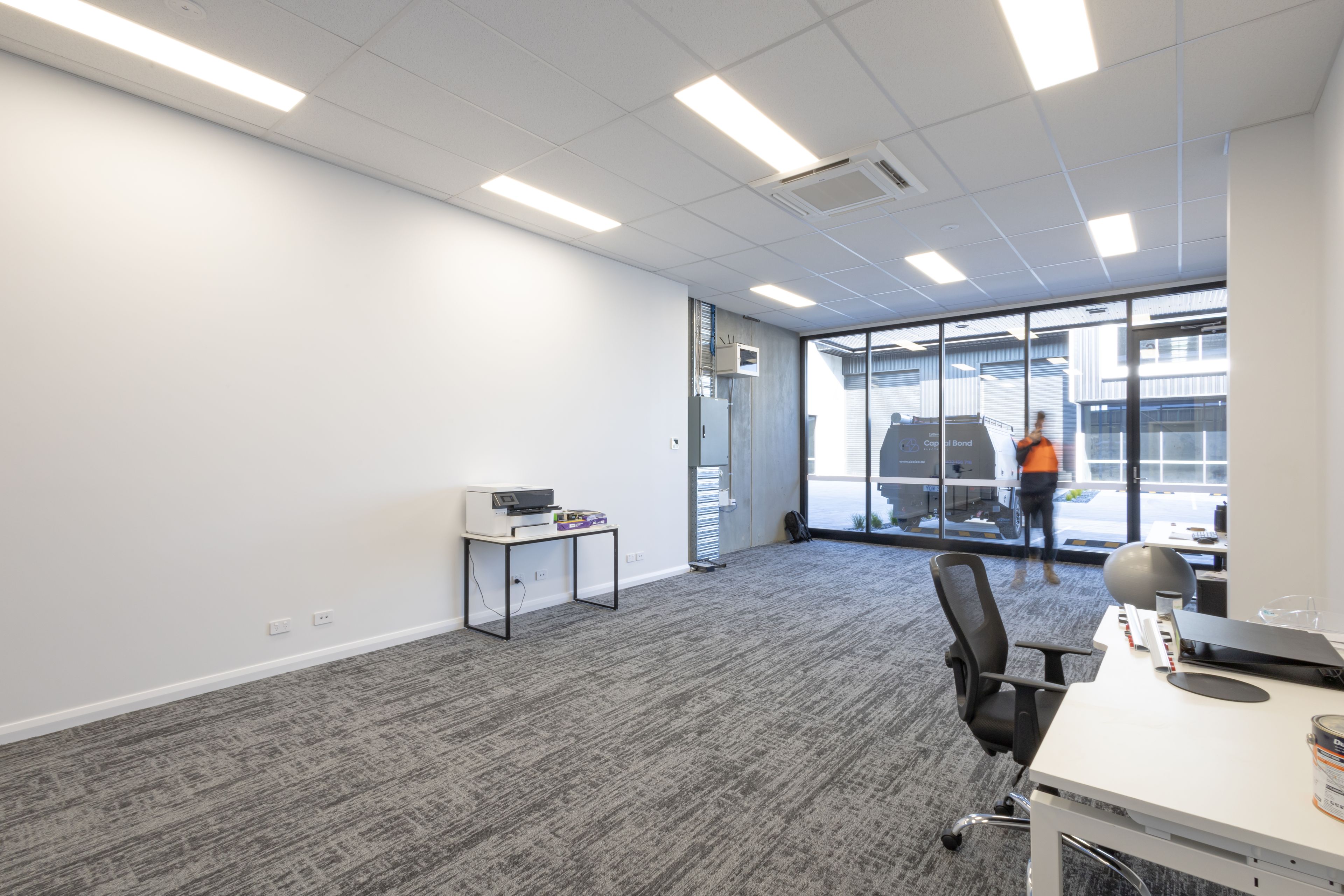 1,2 & 3/22 Val Reid Crescent, Hume, ACT 2620