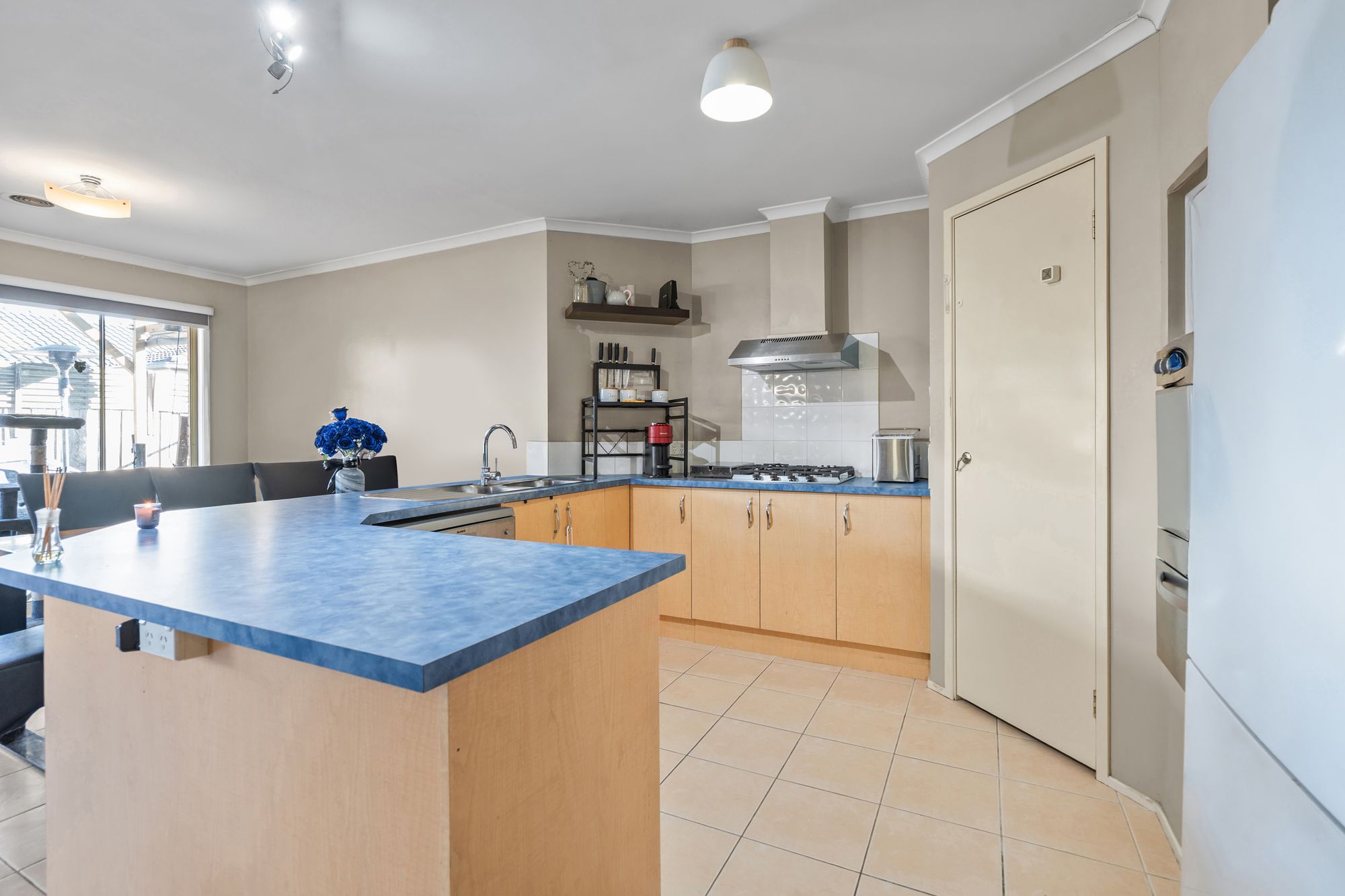 12 Lisburn Way — photo 4 of 15