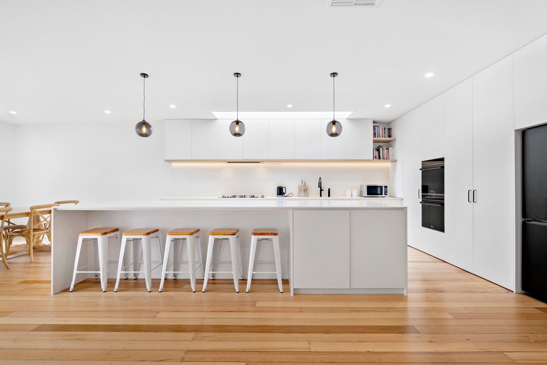 18 Crow Street, Burwood East, VIC 3151