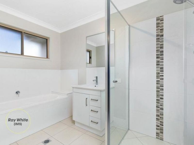 7 Falcon Street, Redbank Plains, QLD 4301